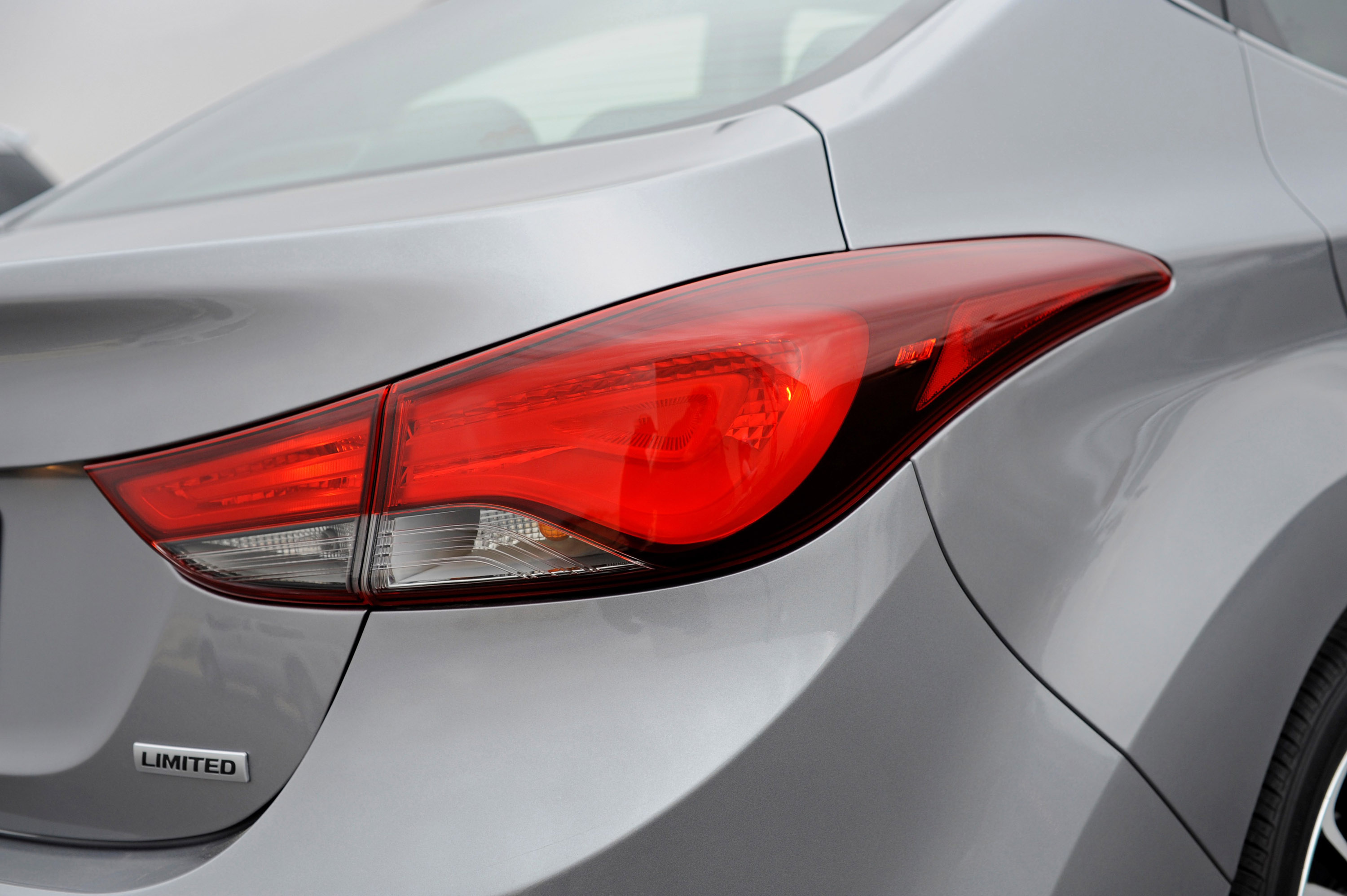 Hyundai Elantra Sedan photo #26