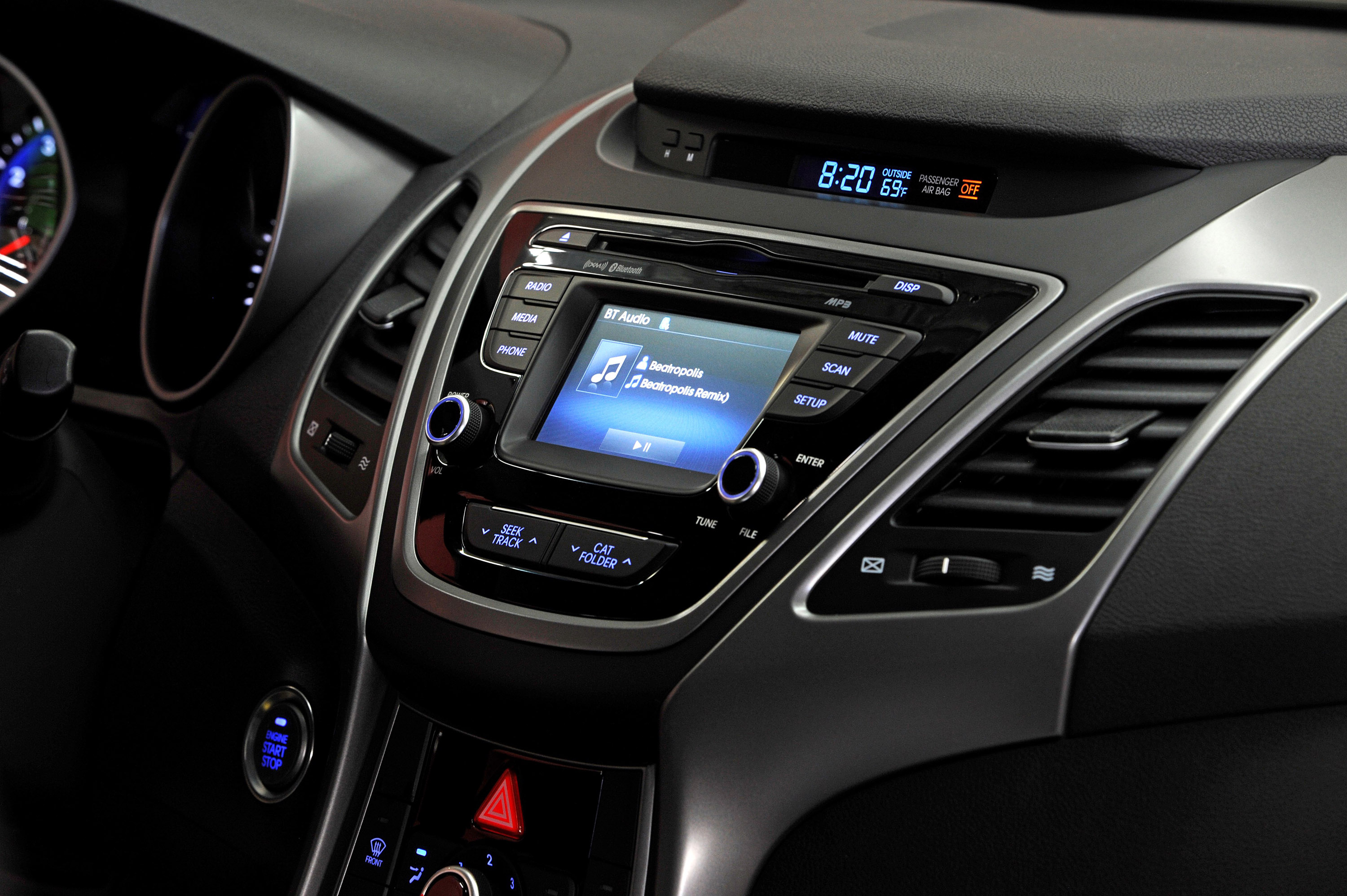 Hyundai Elantra Sedan photo #51
