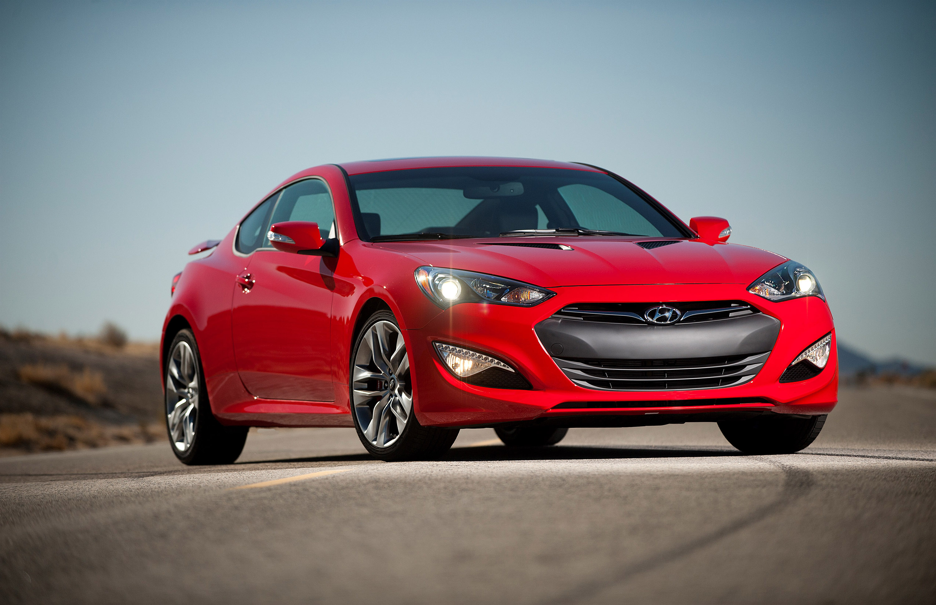 Hyundai Genesis Coupe photo #3