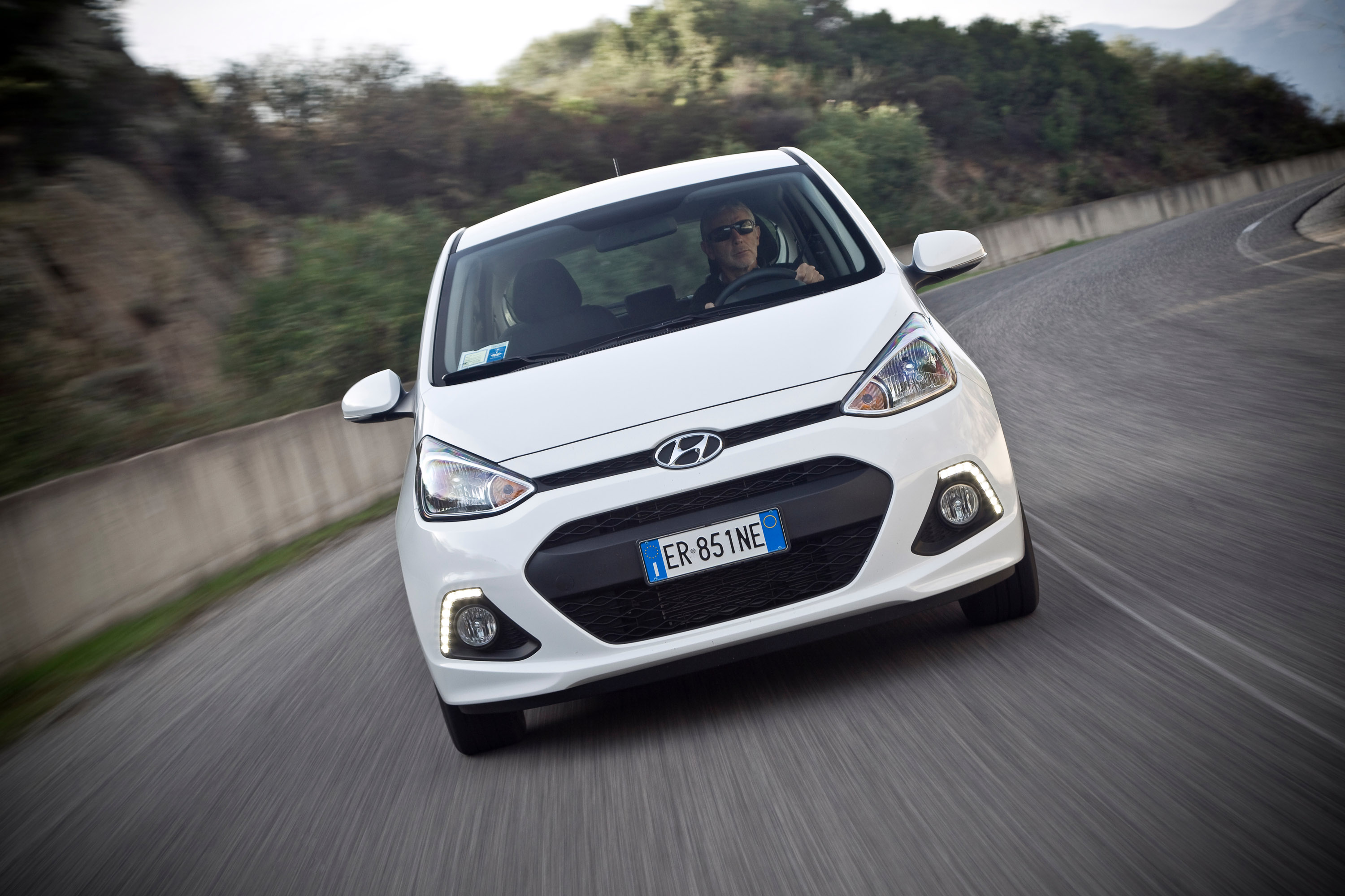 2014 Hyundai i10 - HD Pictures @ carsinvasion.com