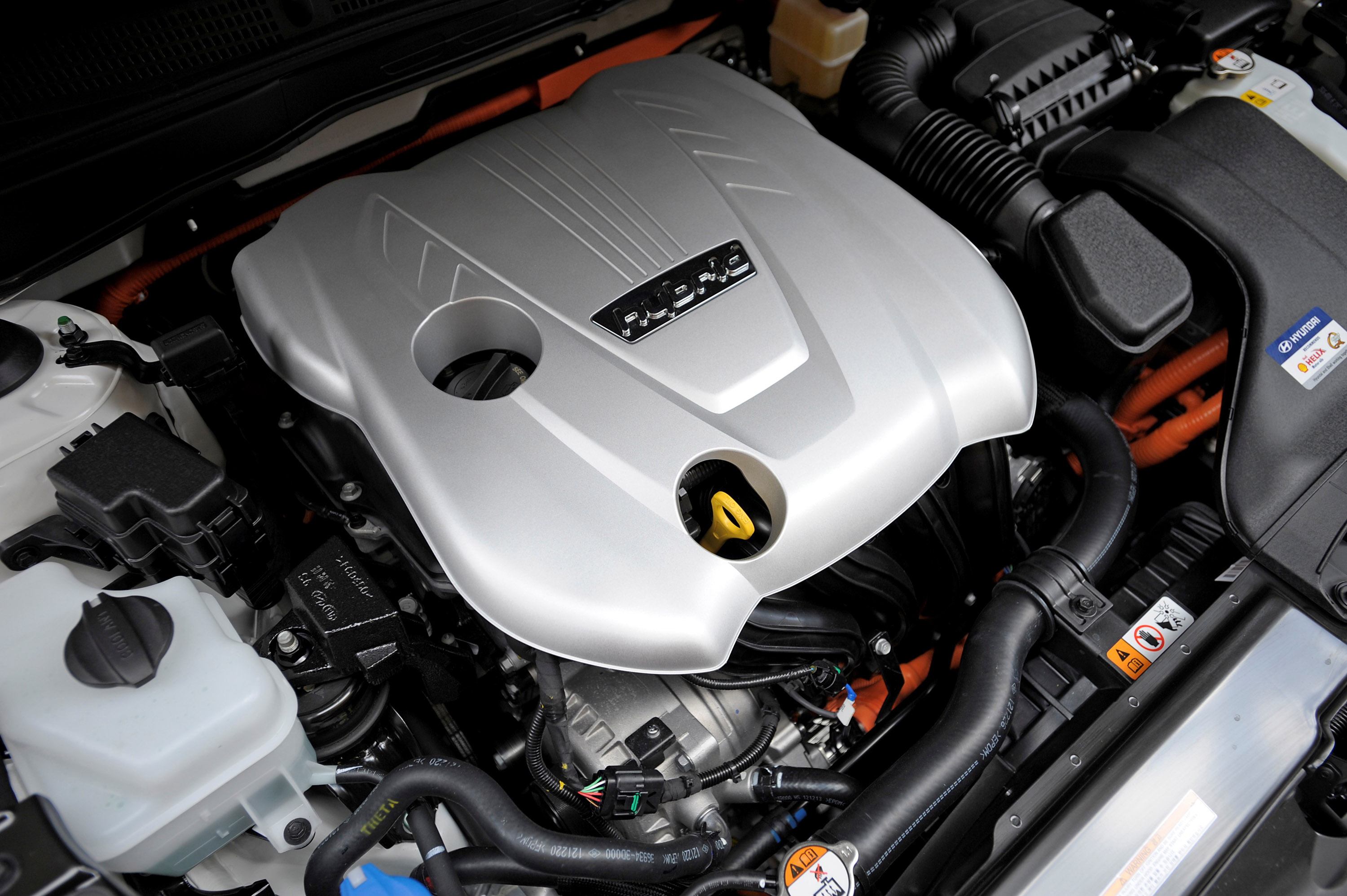 Hyundai Sonata Hybrid photo #18