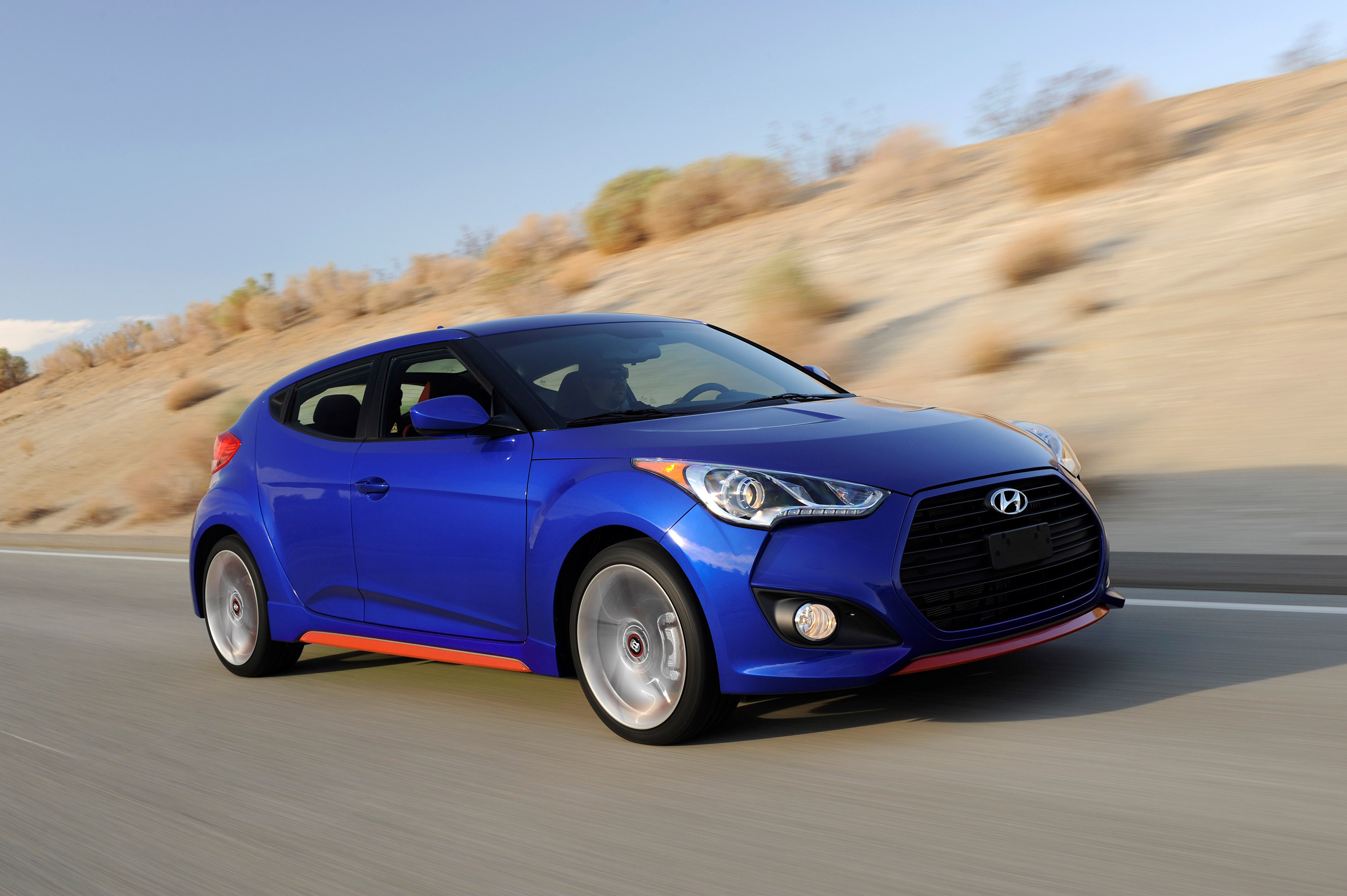 Hyundai Veloster Turbo R-Spec photo #3