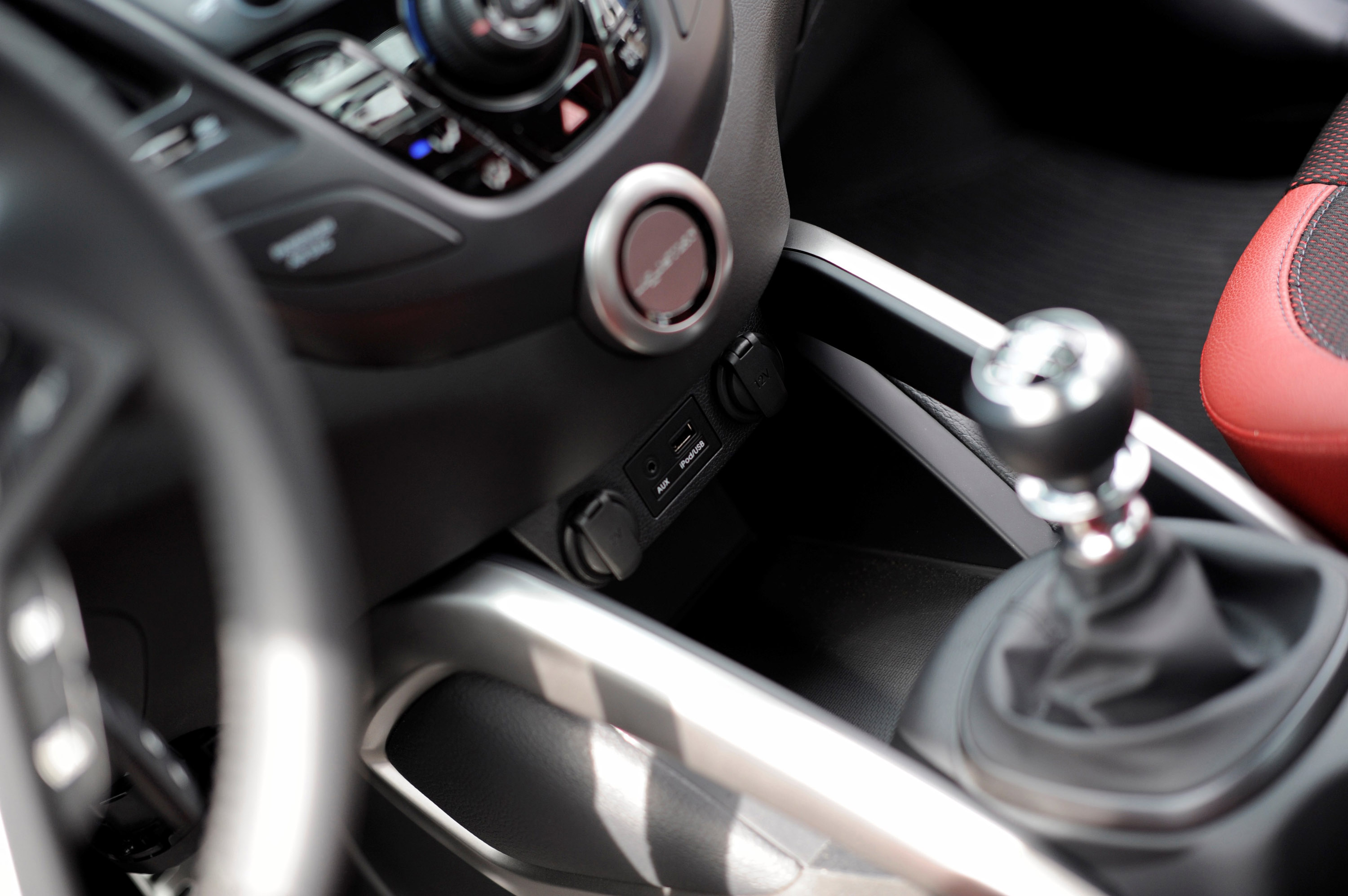 Hyundai Veloster Turbo R-Spec photo #22