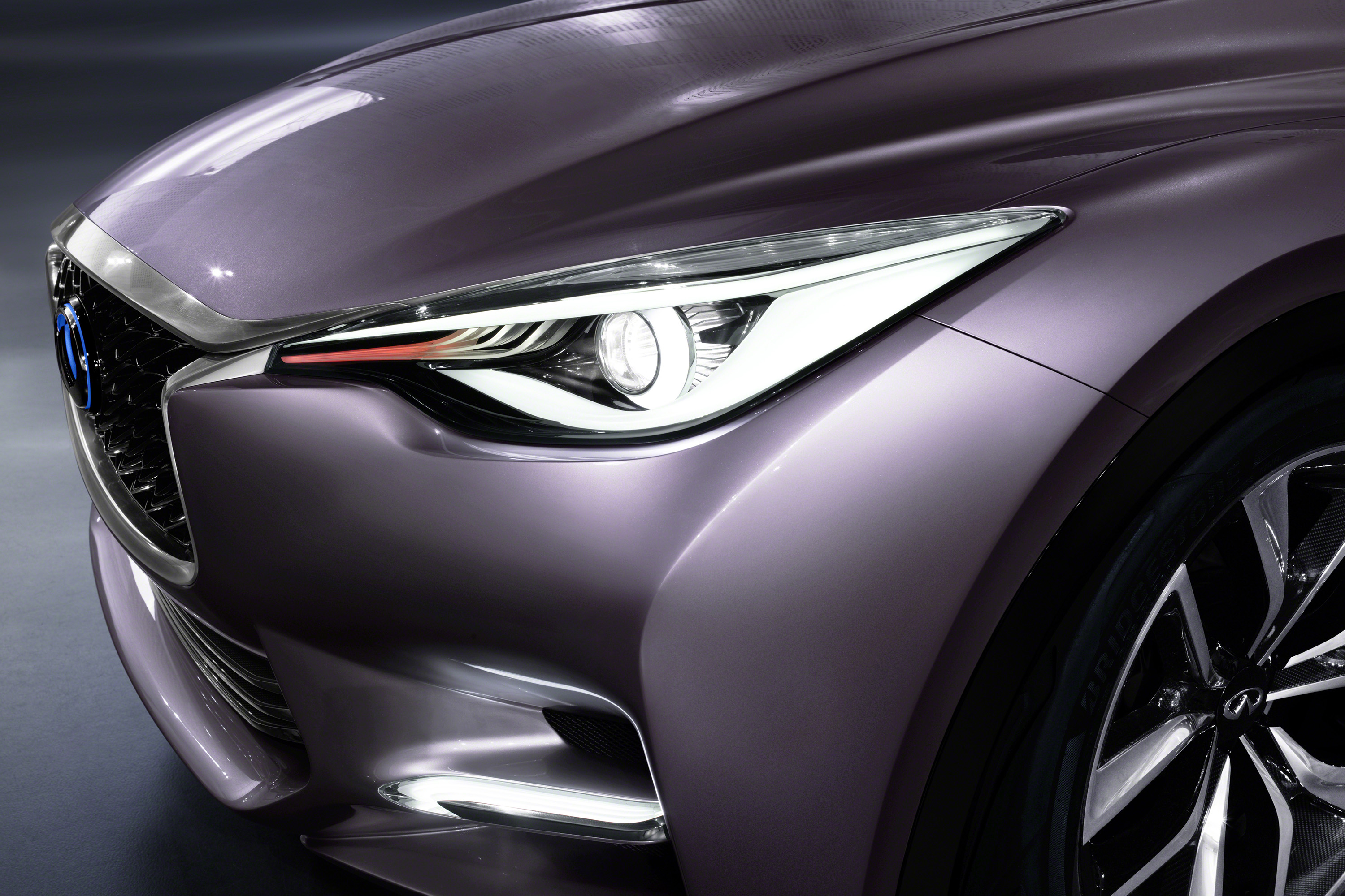 Infiniti Q30 Concept photo #30