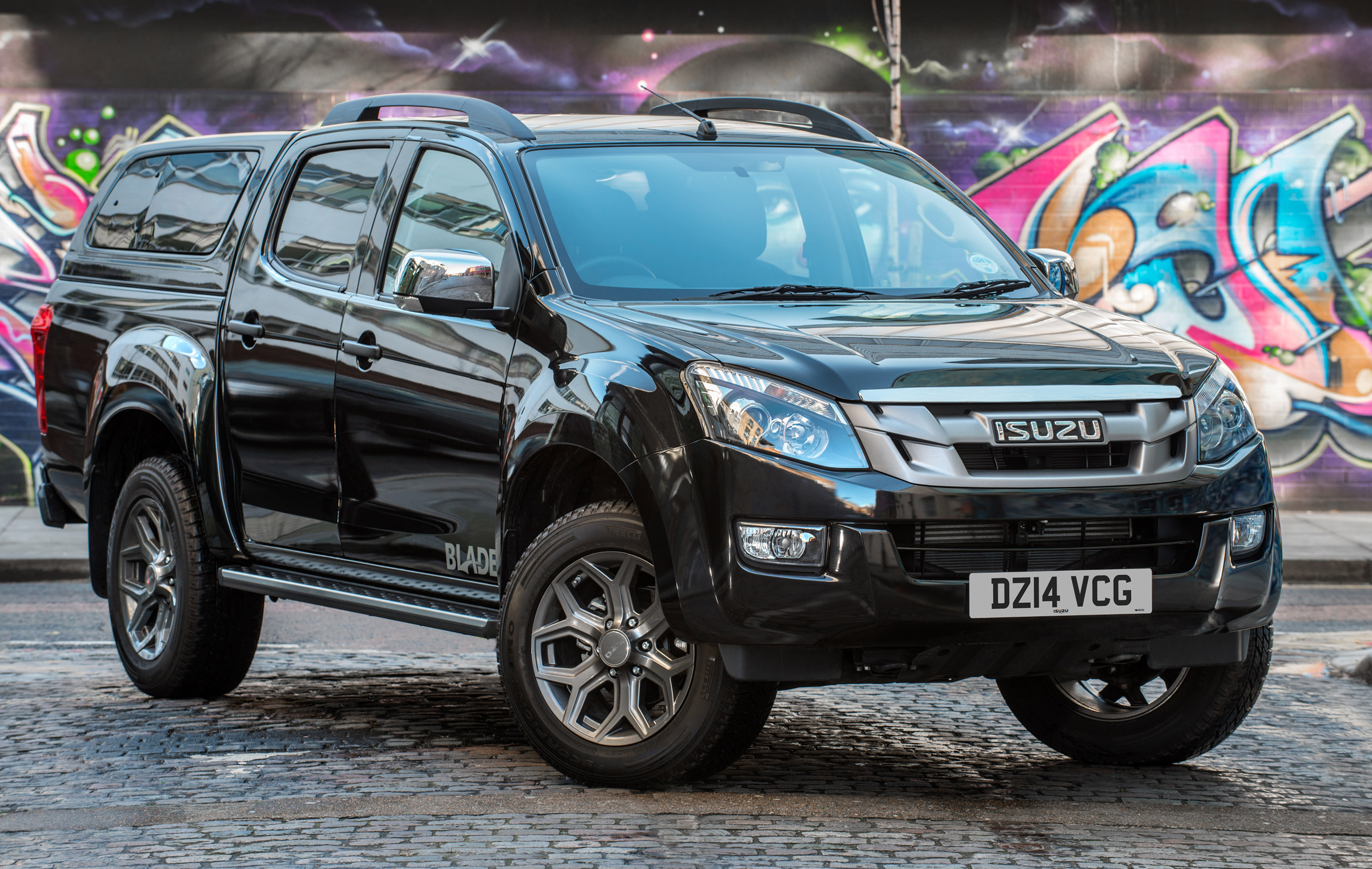 Isuzu D-Max Blade photo #1