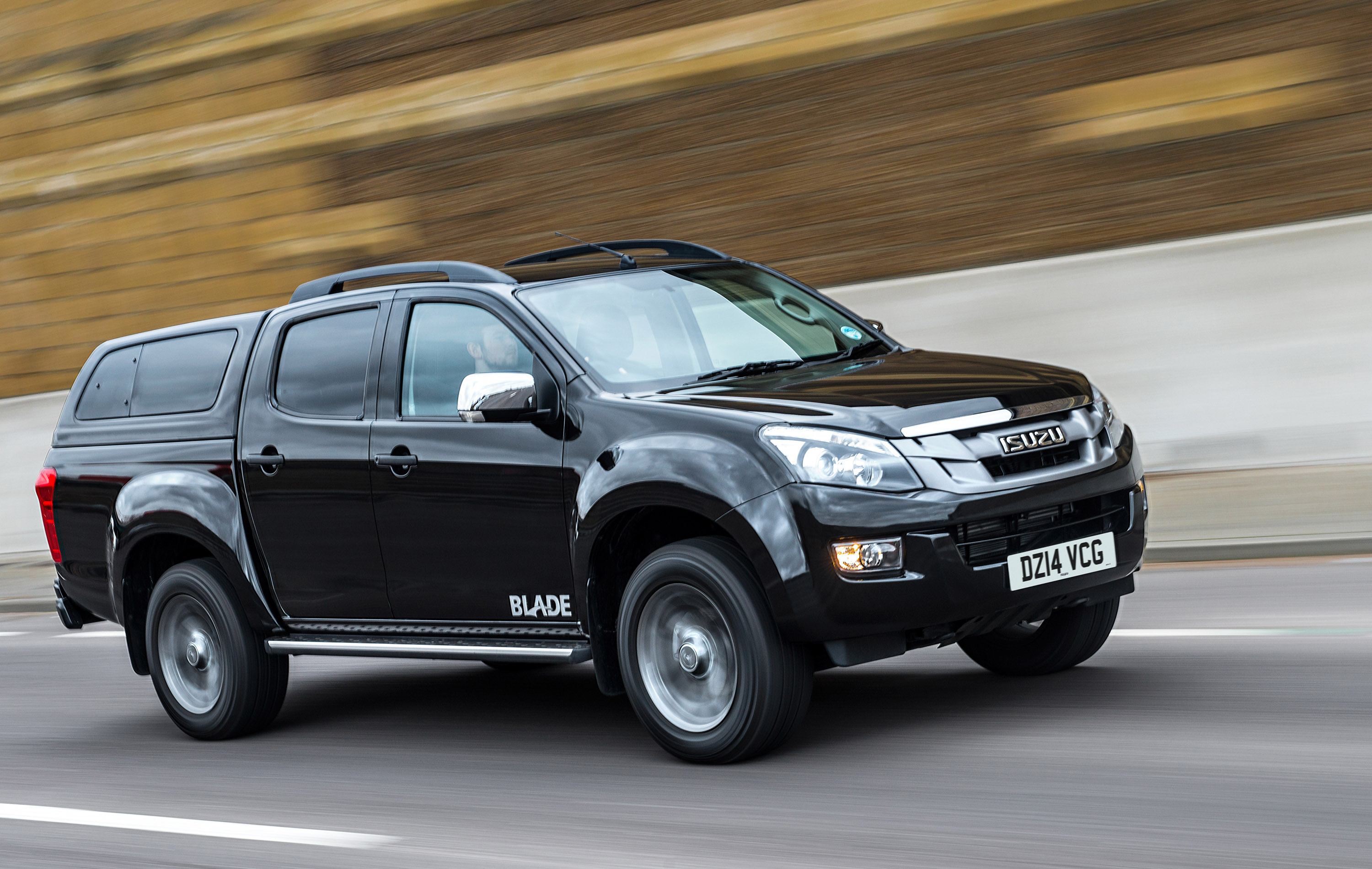 Исудзу макс купить. Isuzu d-Max. Isuzu d Maxa. Исузу Димакс пикап. Isuzu d-Max 2012.