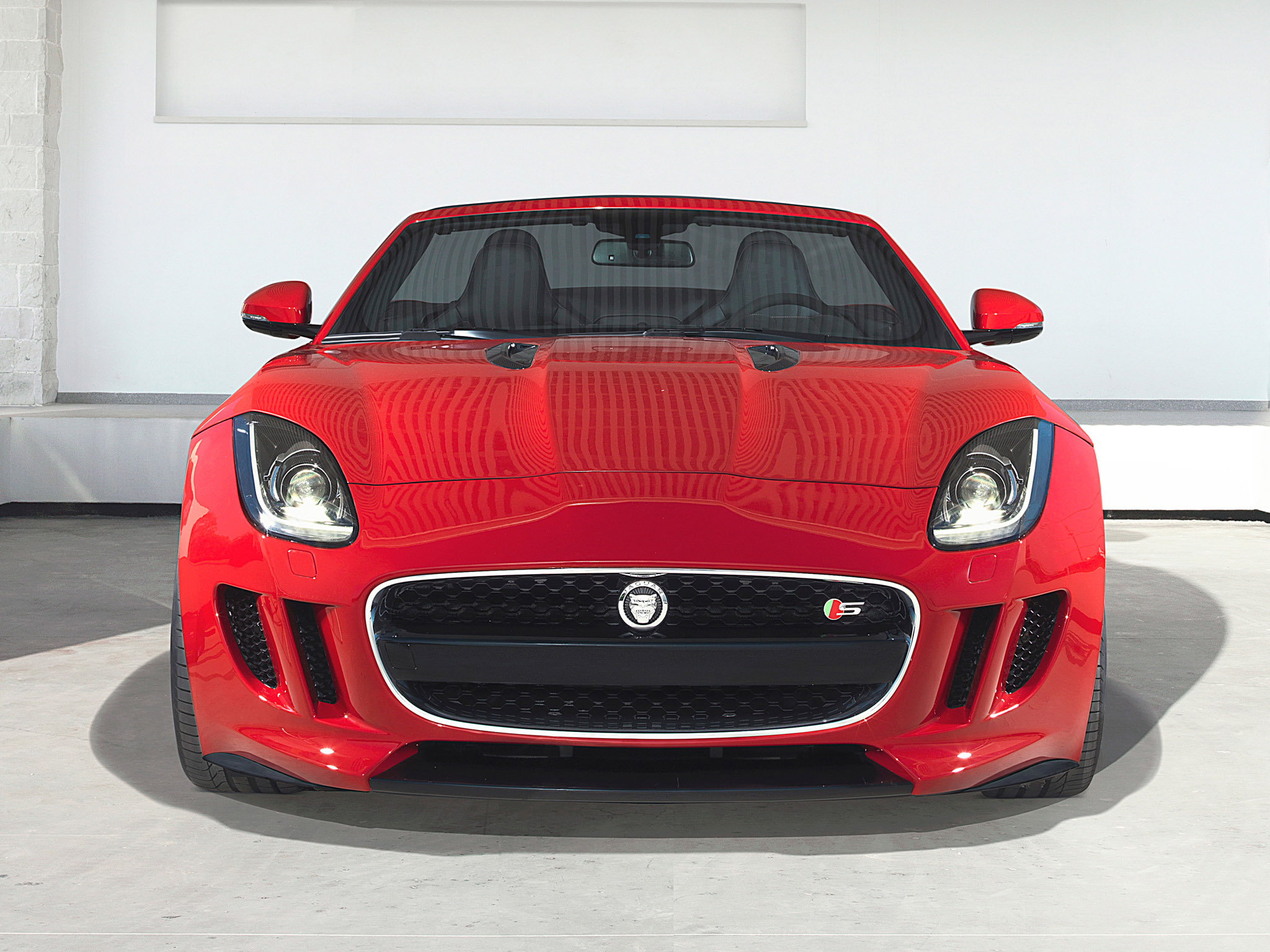 Jaguar F-Type photo #3