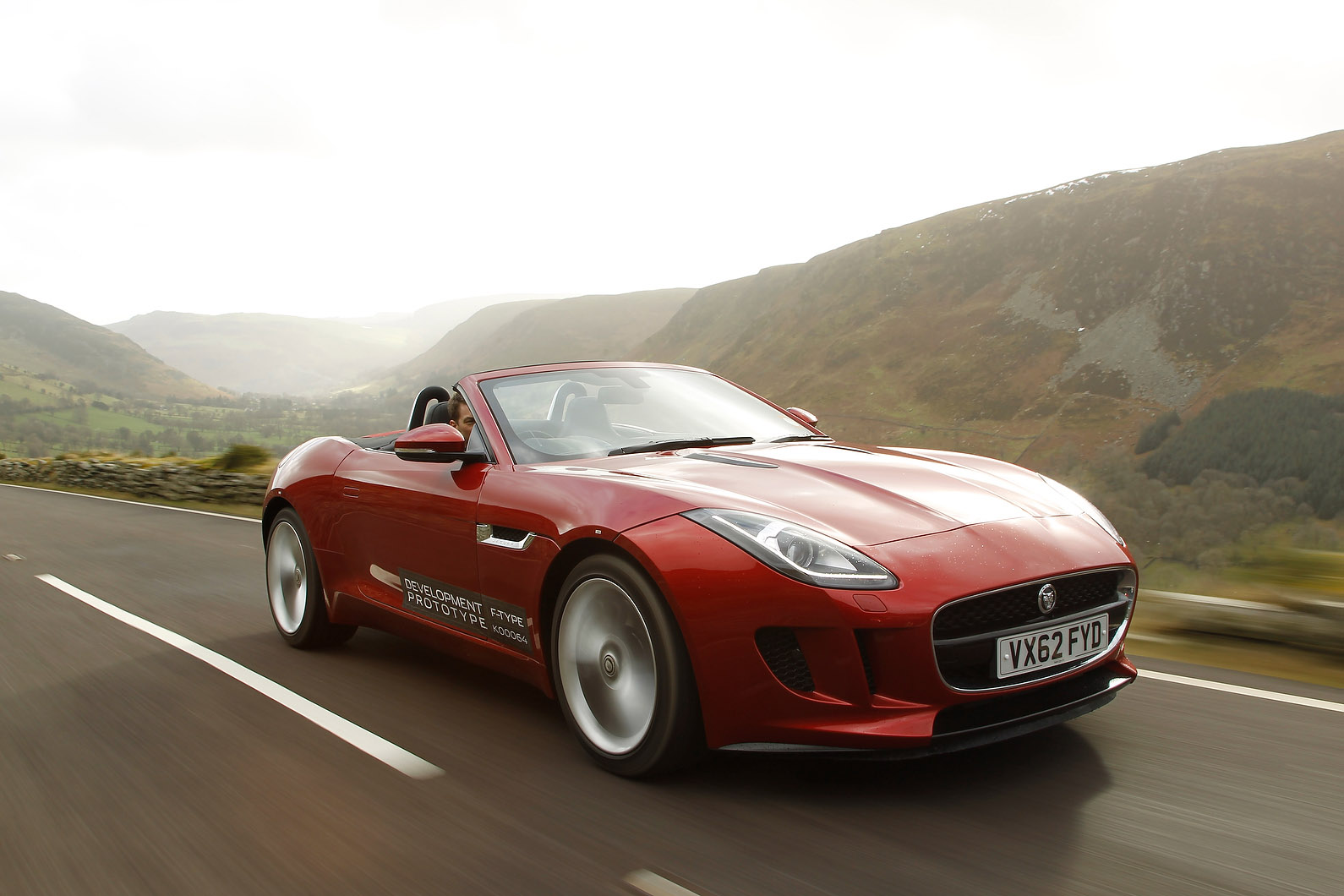 Jaguar F-Type photo #17