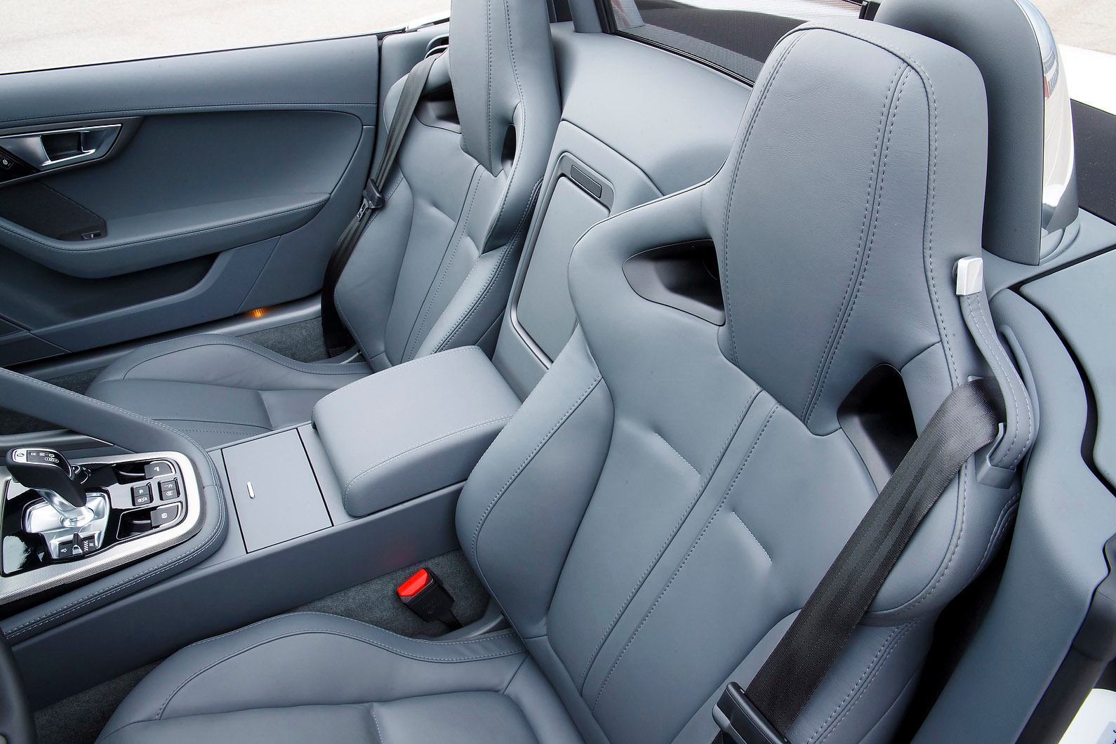 Jaguar F-Type photo #58