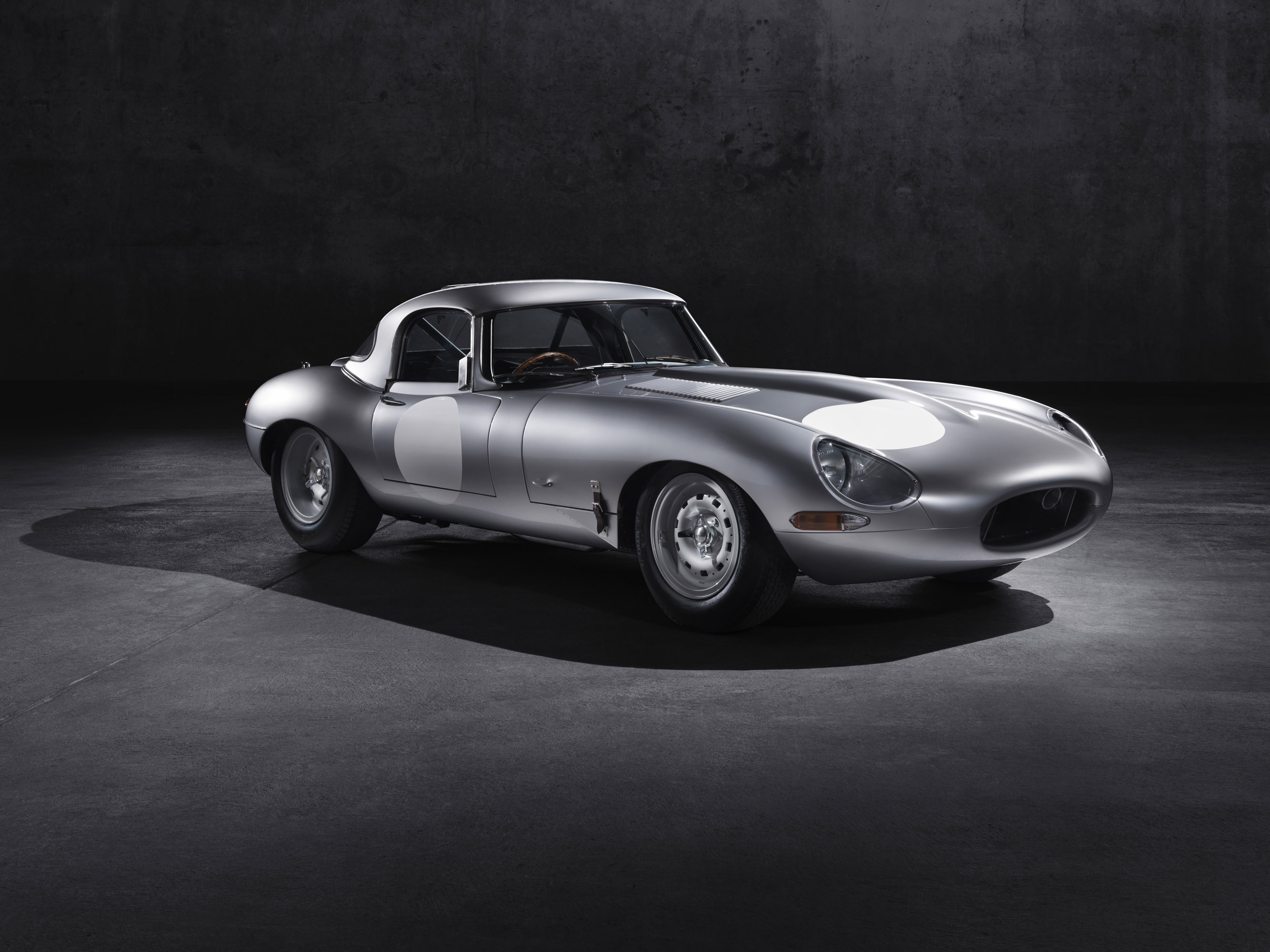 Jaguar Lightweight E-Type photo #1