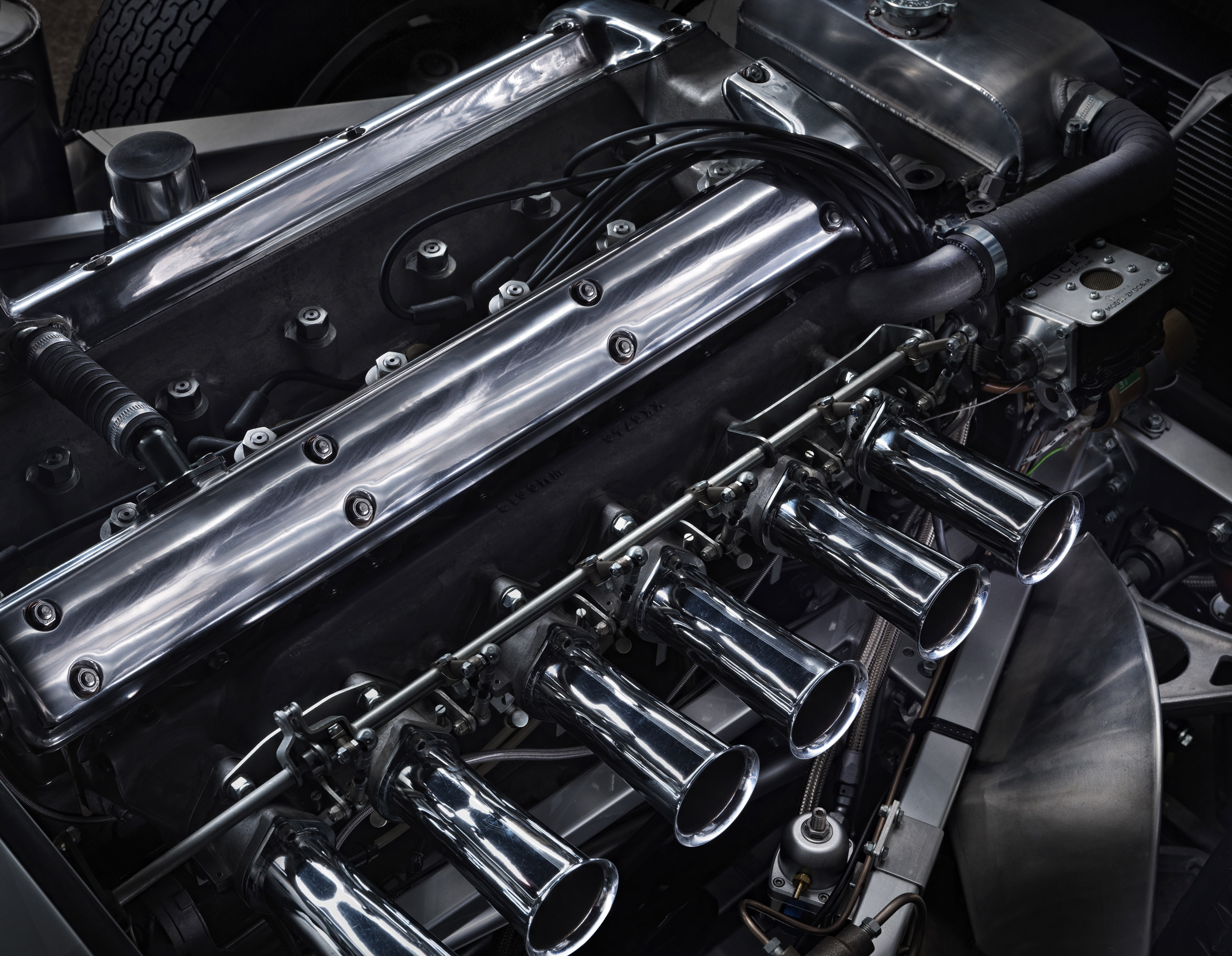 Jaguar Lightweight E-Type photo #22