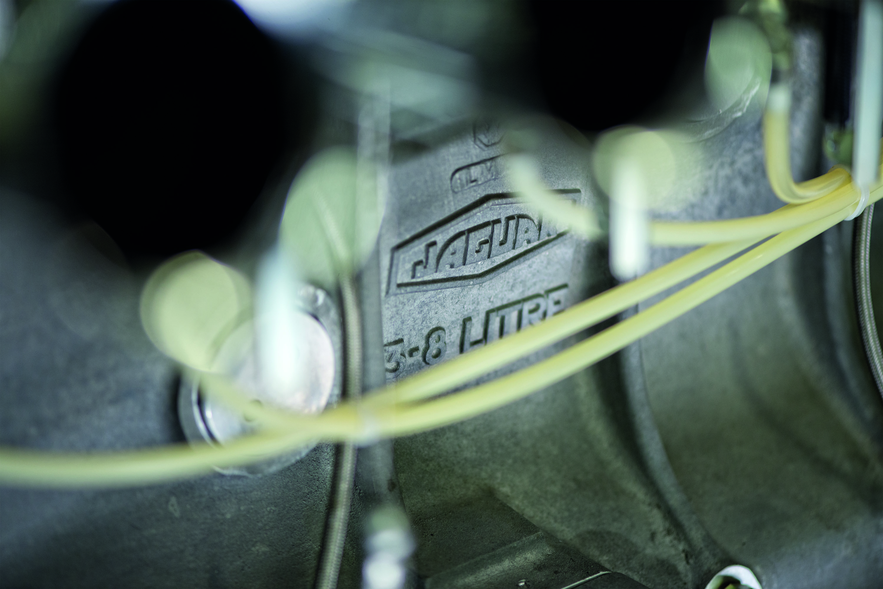 Jaguar Lightweight E-Type photo #23