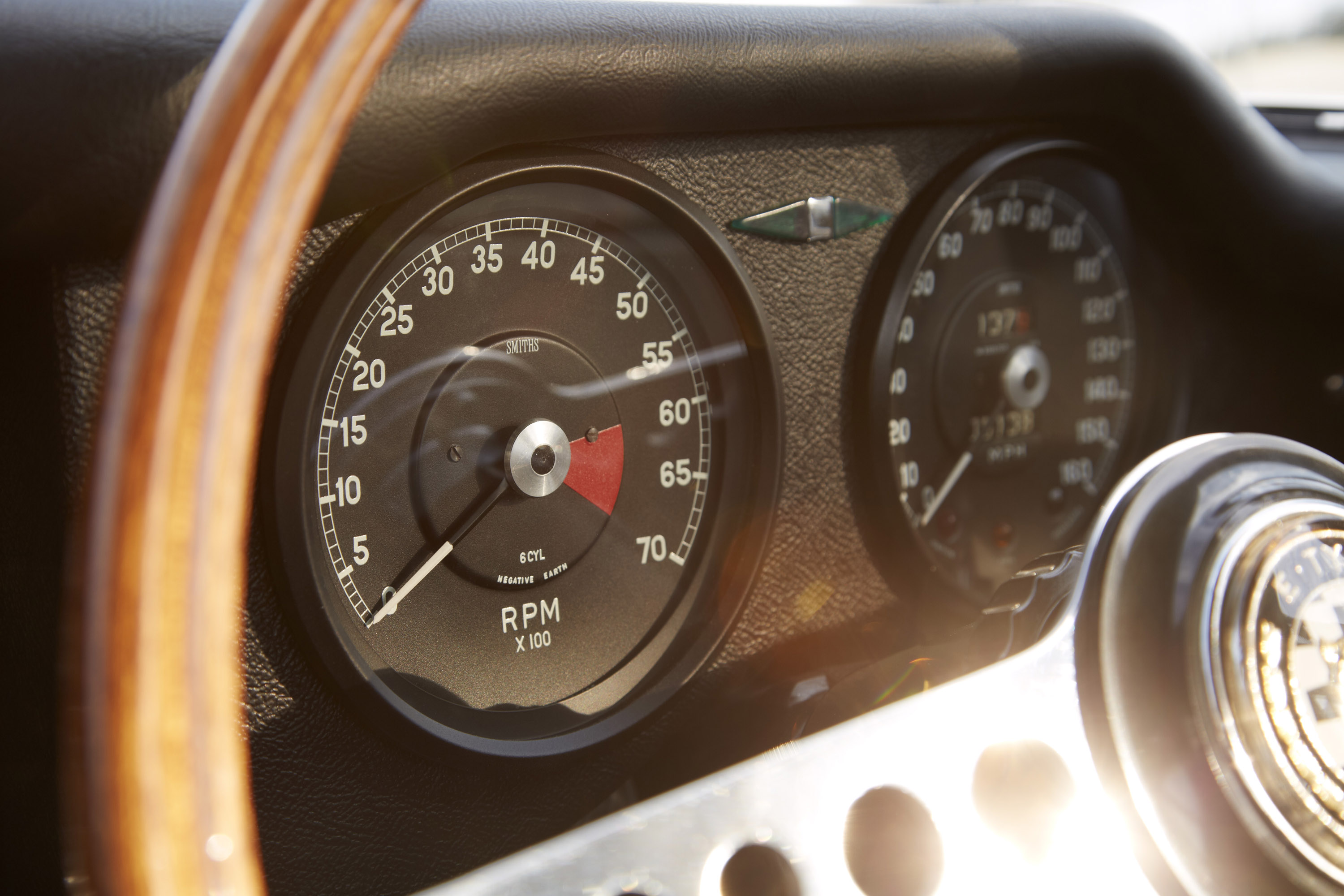 Jaguar Lightweight E-Type photo #30