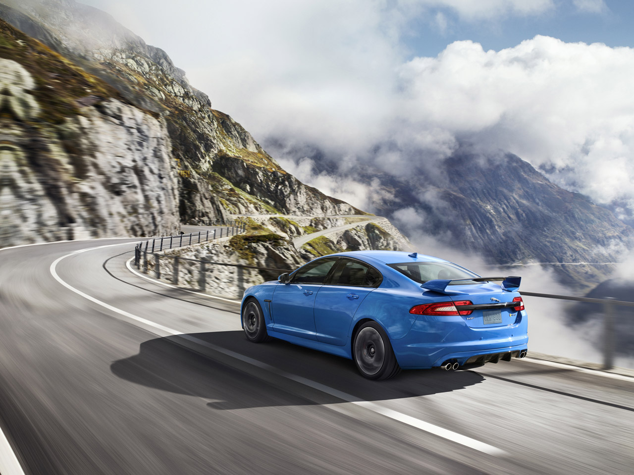 Jaguar XFR-S photo #22