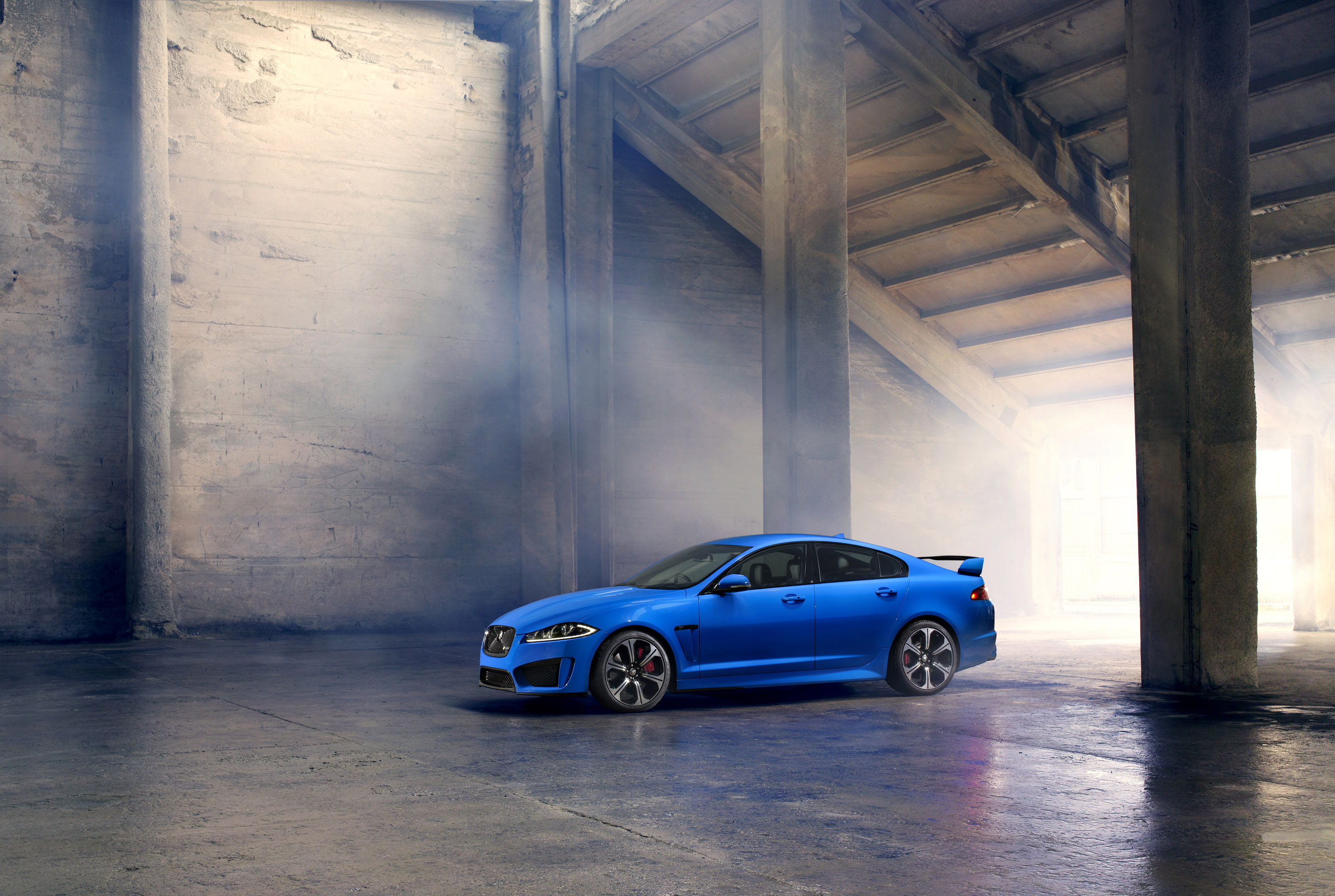 Jaguar XFR-S photo #26