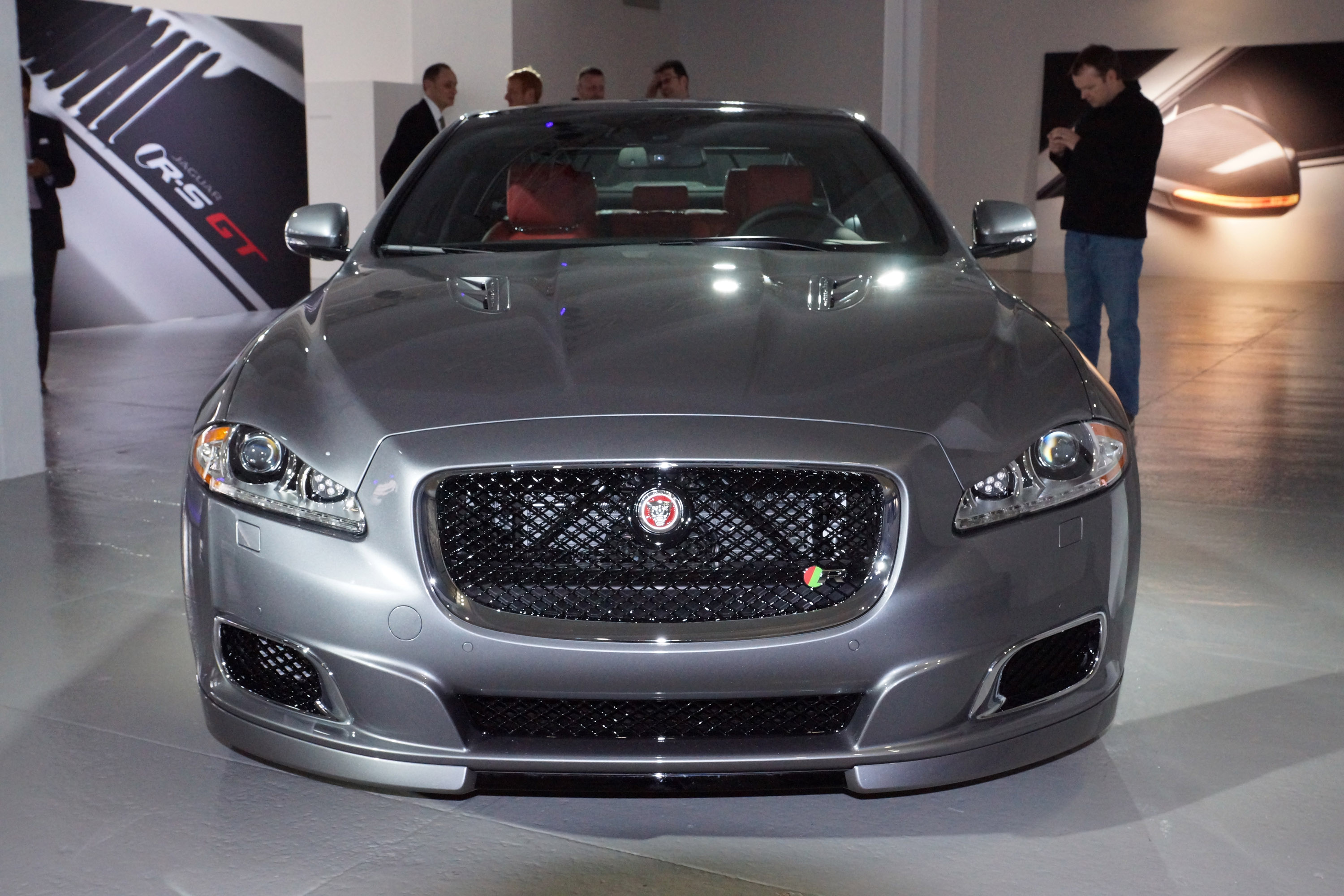 Ягуар XJR 2014