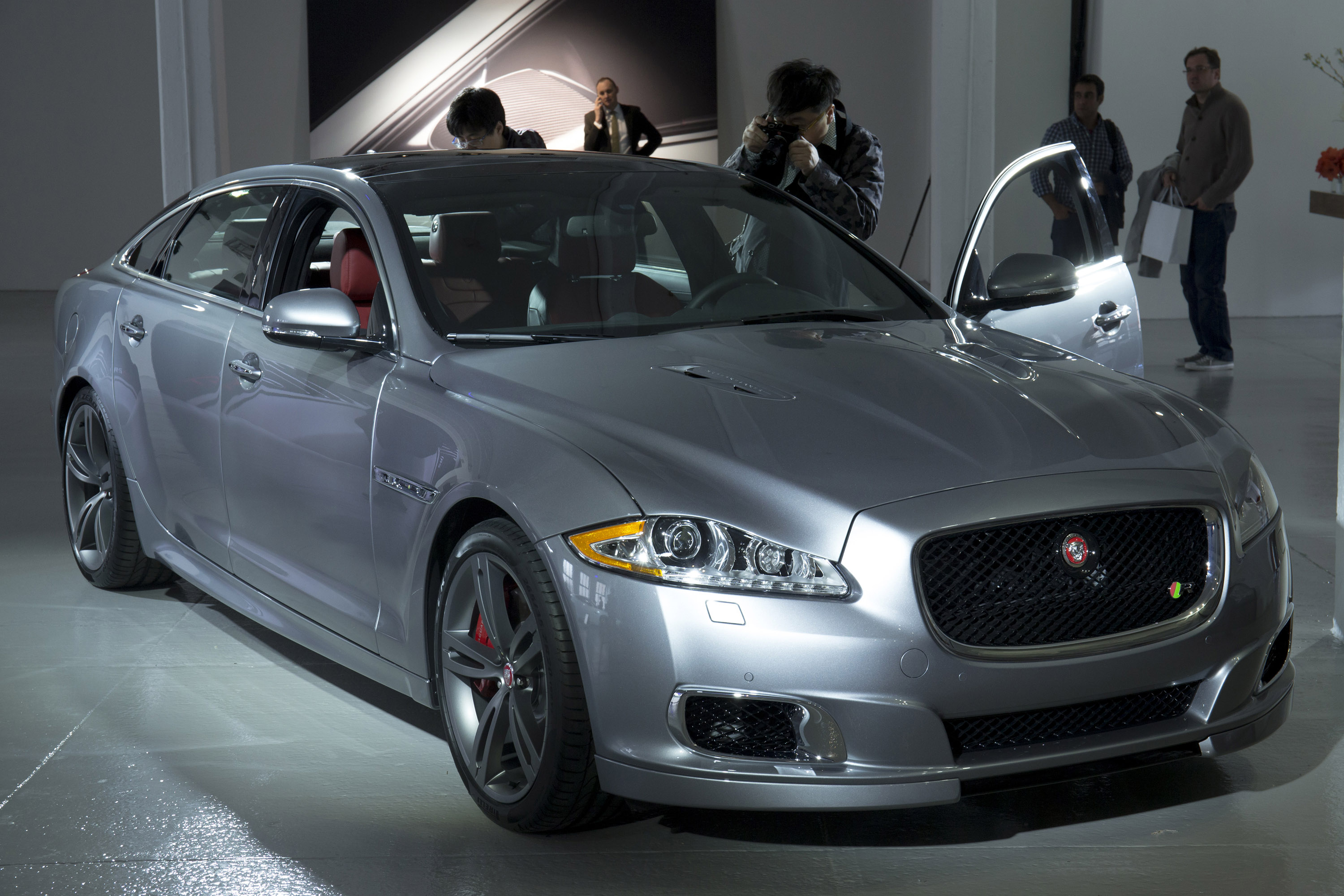 Jaguar XJR photo #16