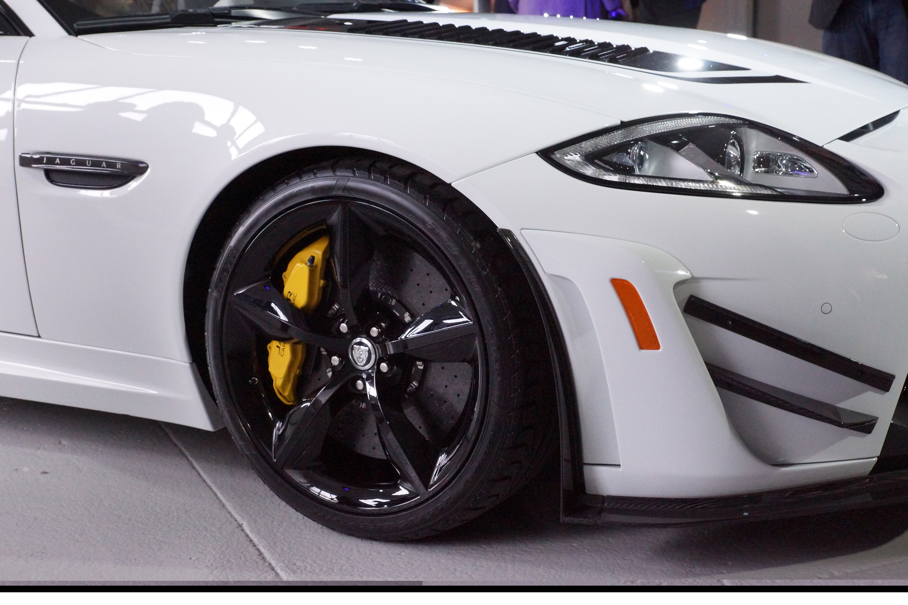 Jaguar XKR-S GT photo #23
