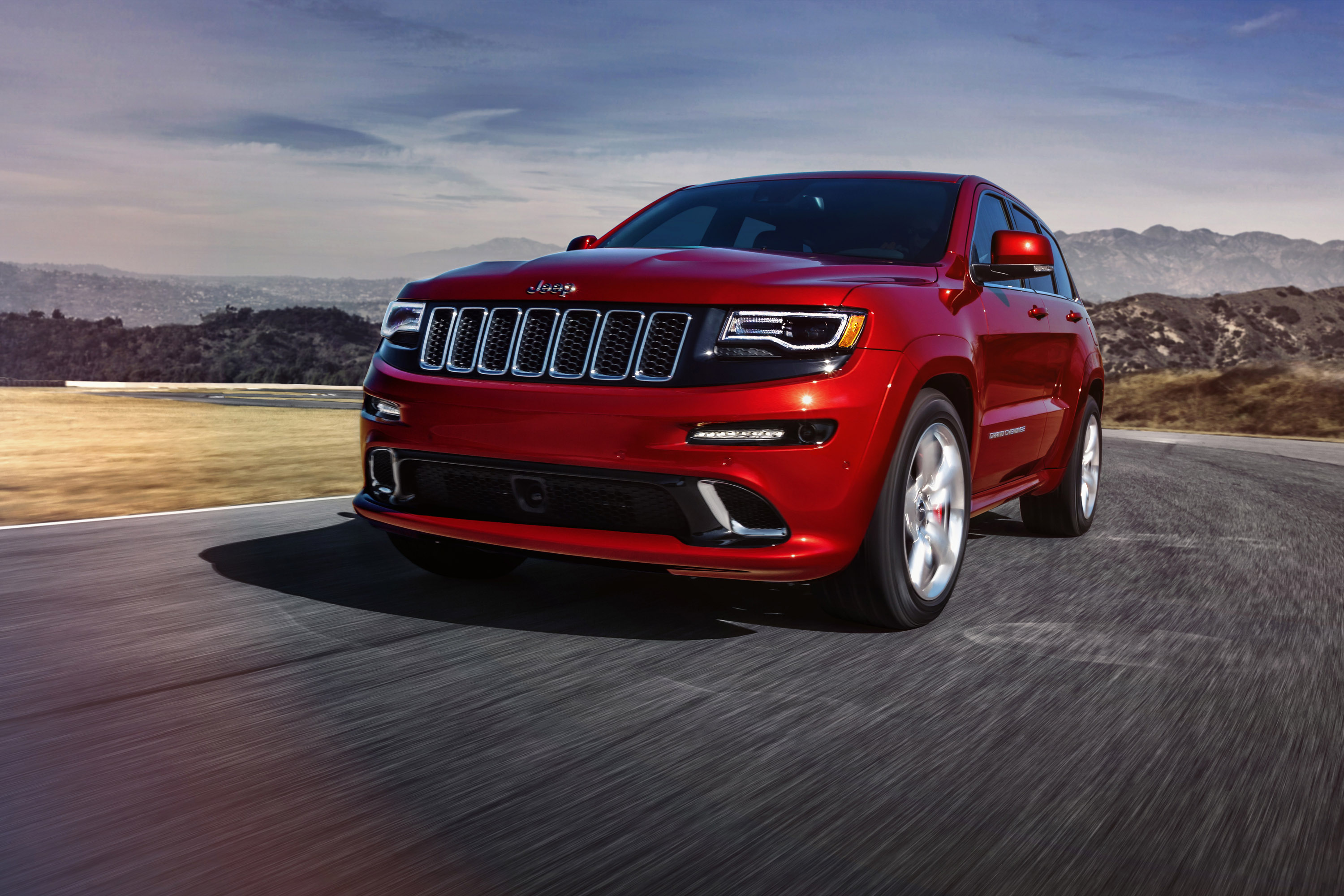 Jeep Grand Cherokee SRT photo #13