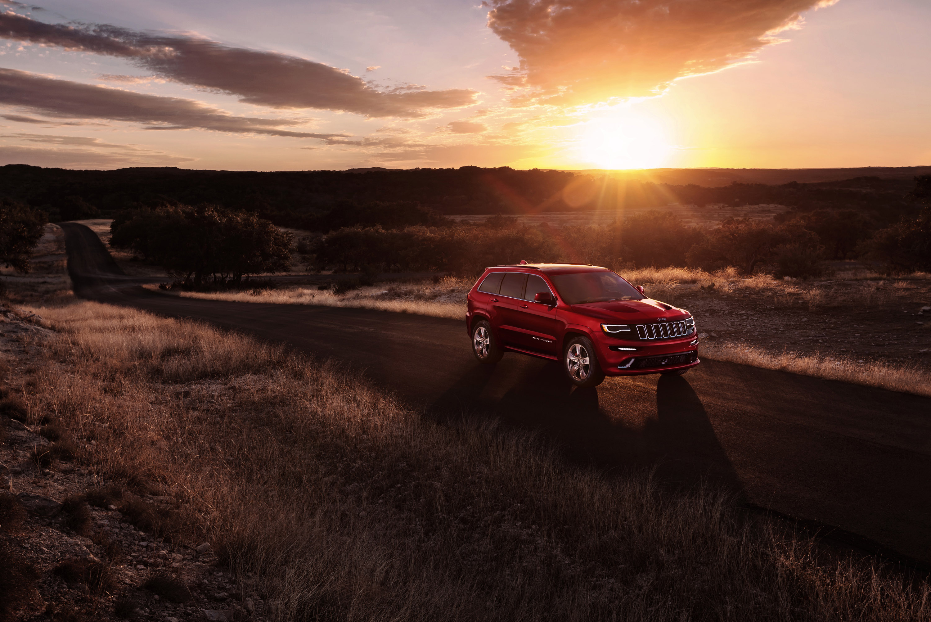 Jeep Grand Cherokee SRT photo #18