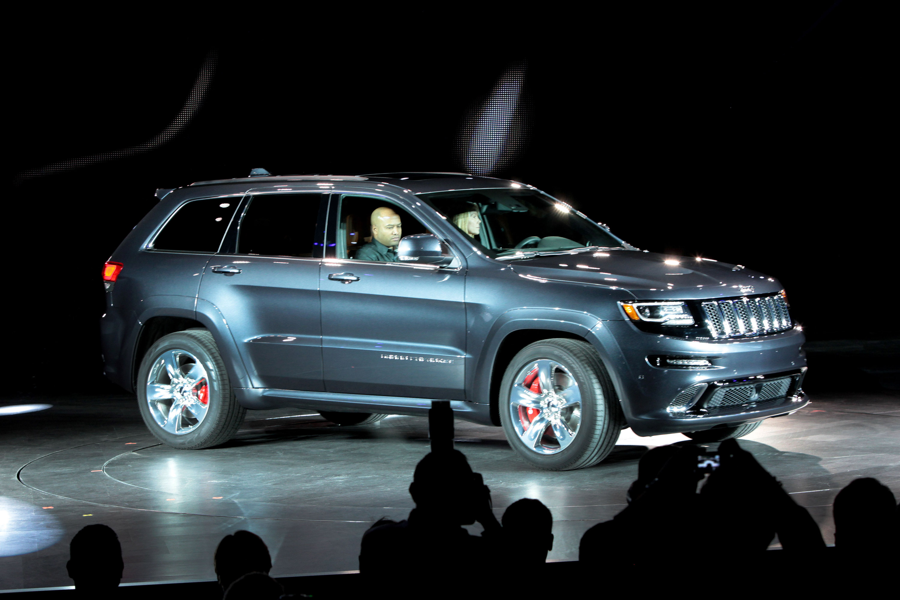 Jeep Grand Cherokee SRT photo #31
