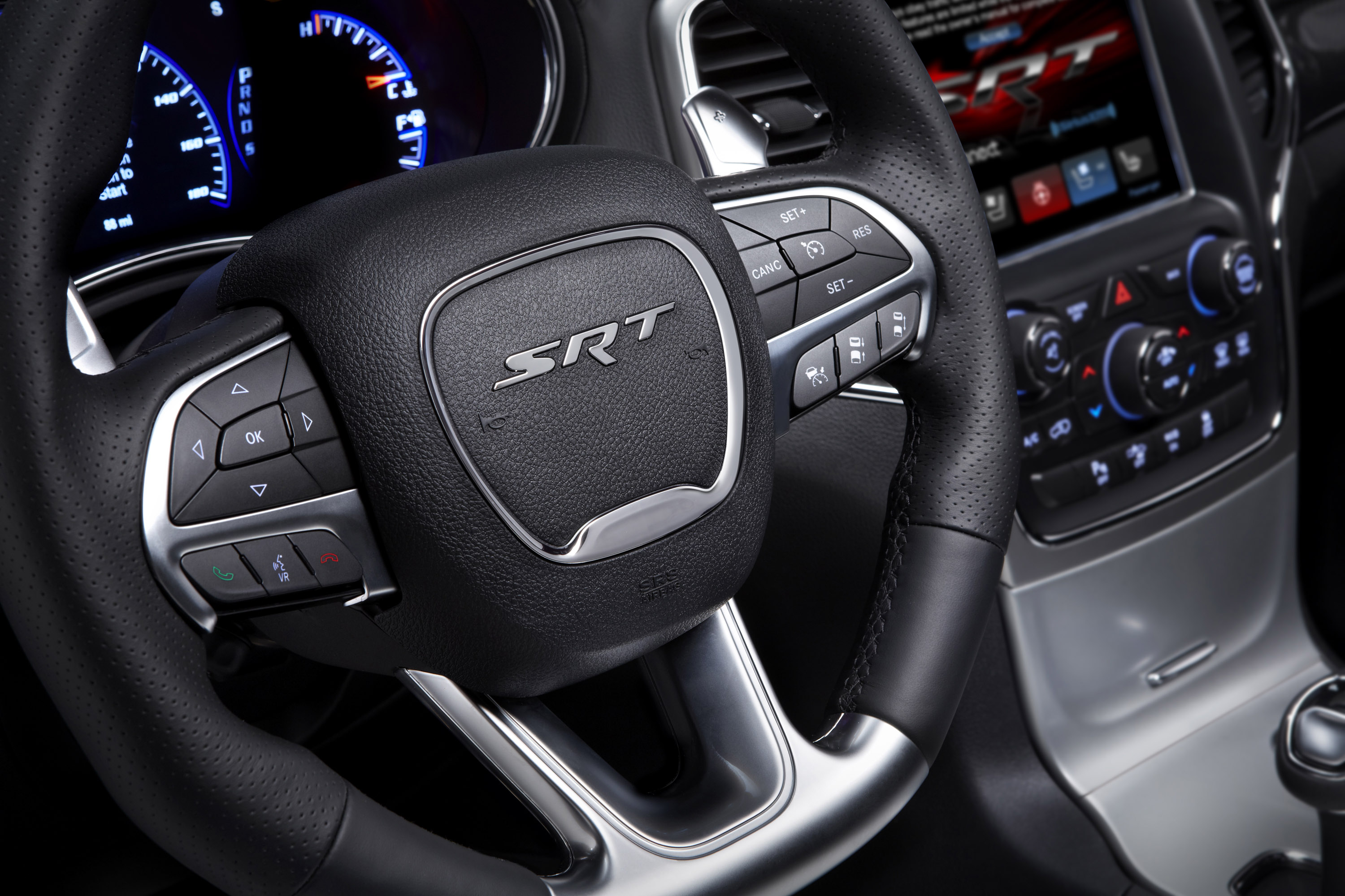 Jeep Grand Cherokee SRT photo #38