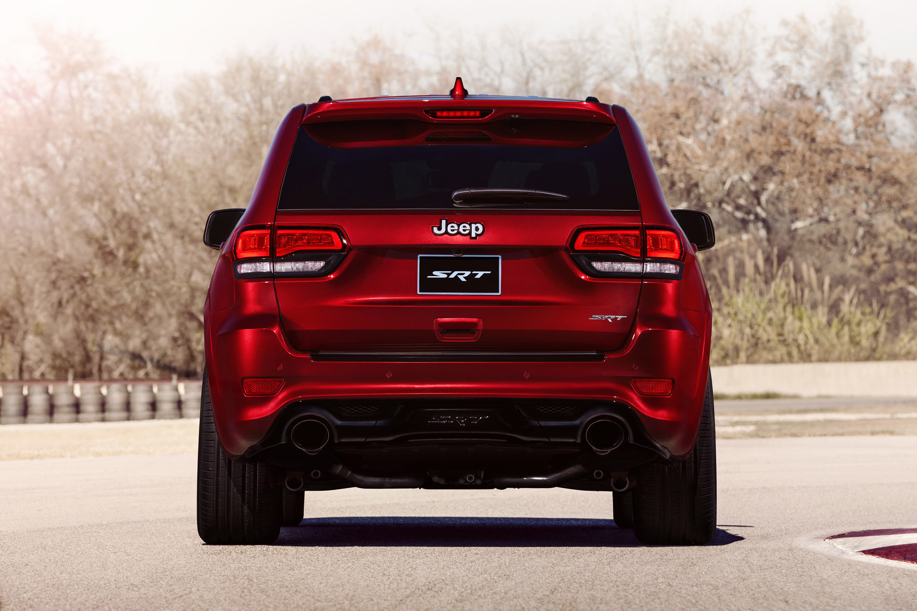Jeep Grand Cherokee SRT photo #42