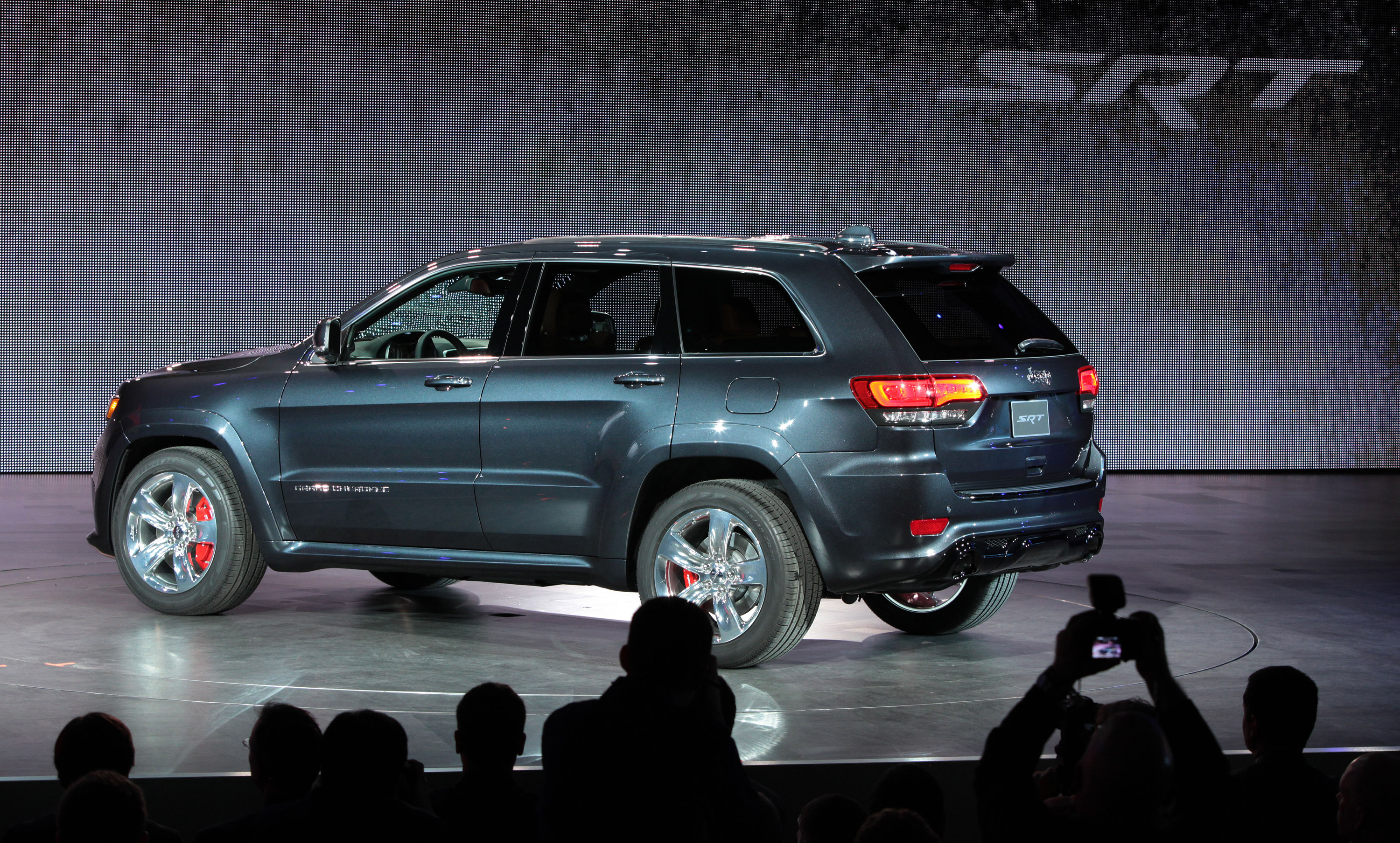 Jeep Grand Cherokee SRT photo #51