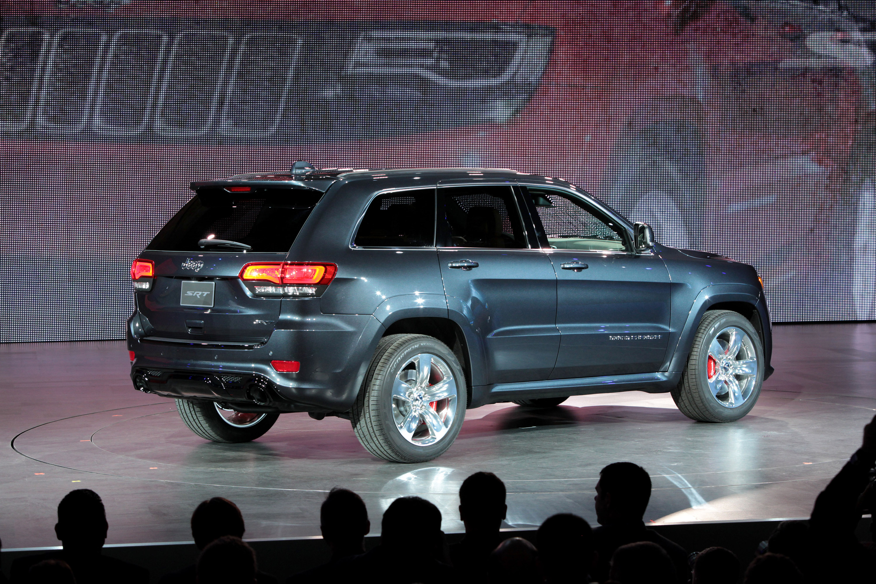 Jeep Grand Cherokee SRT photo #52