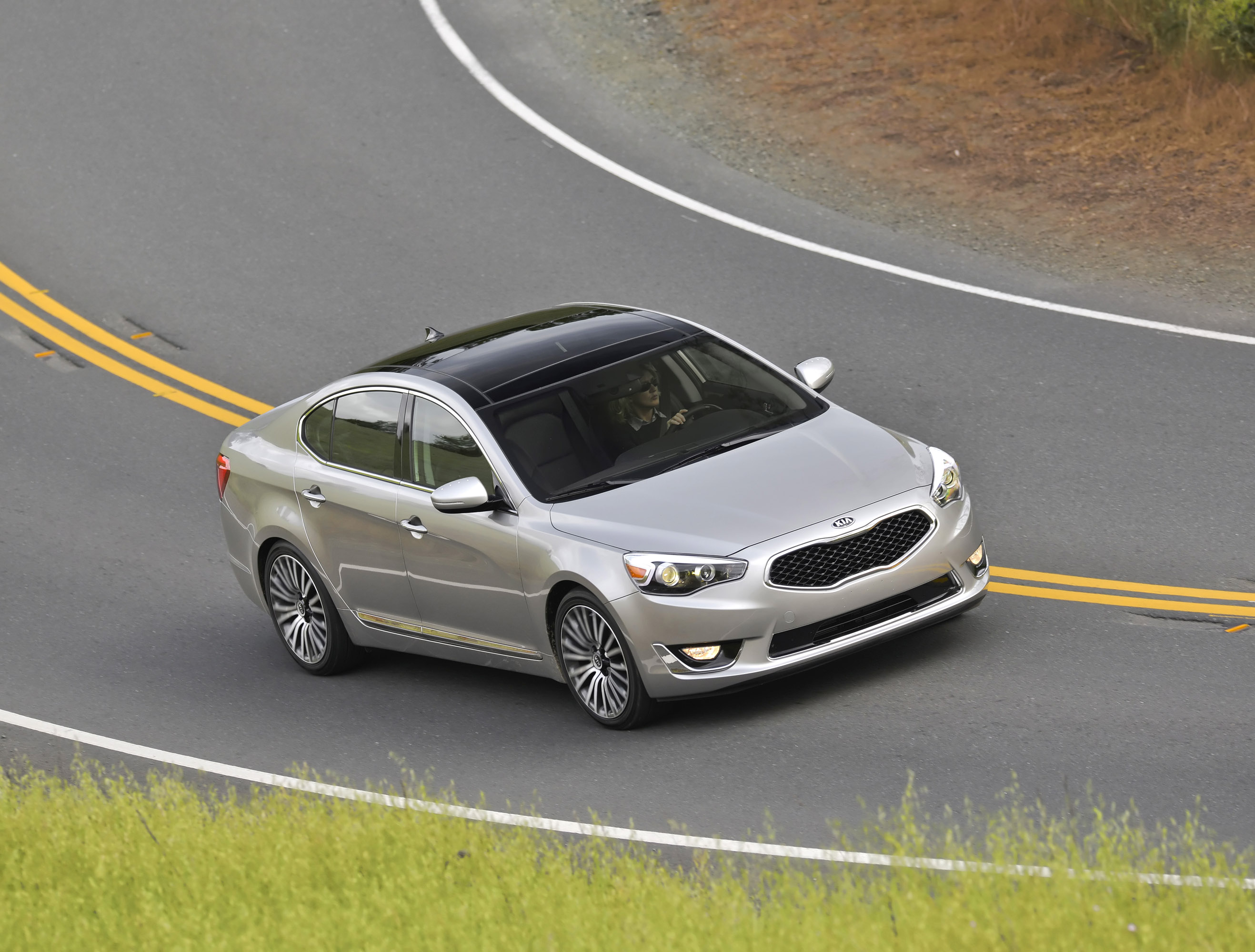 Kia Cadenza photo #16