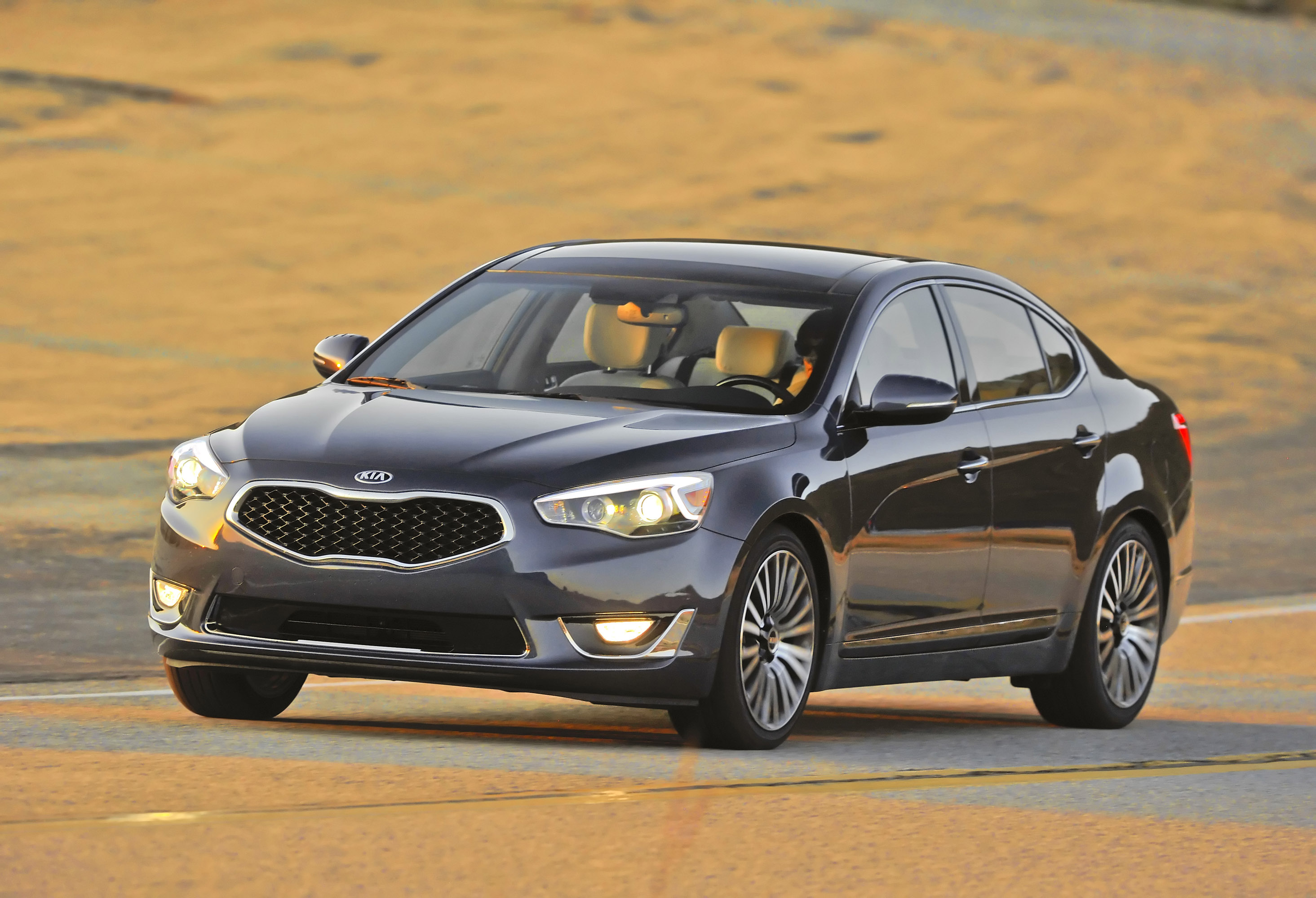 Kia Cadenza photo #31