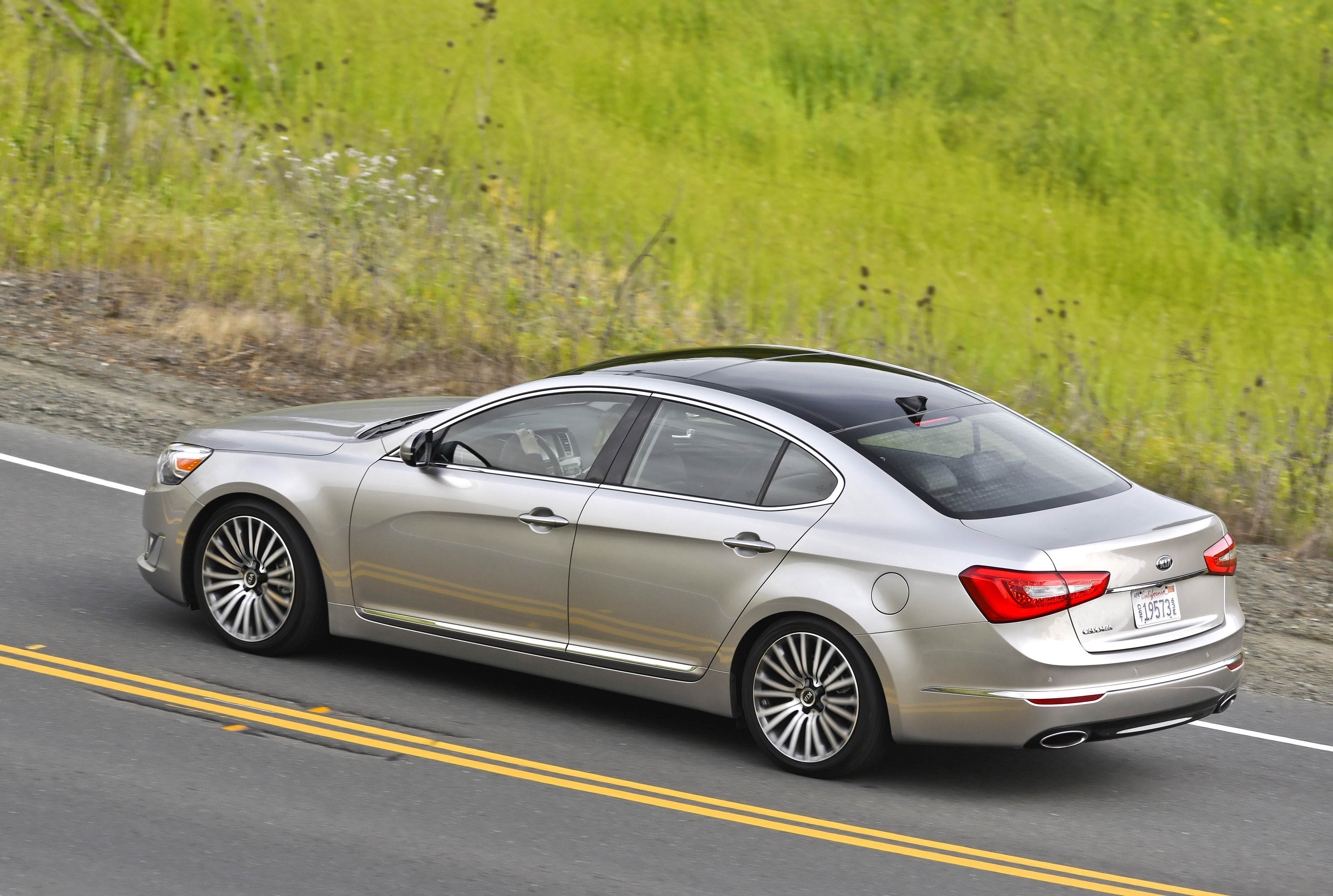 Kia Cadenza photo #76