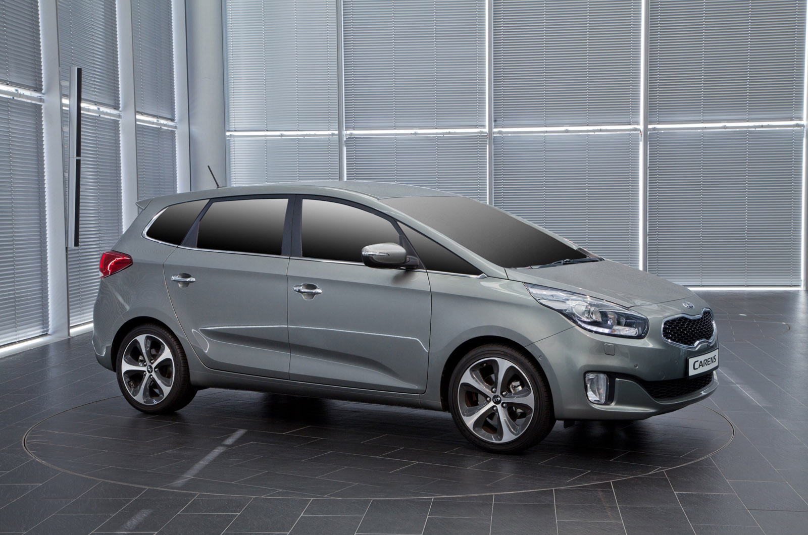 Kia carens 2014