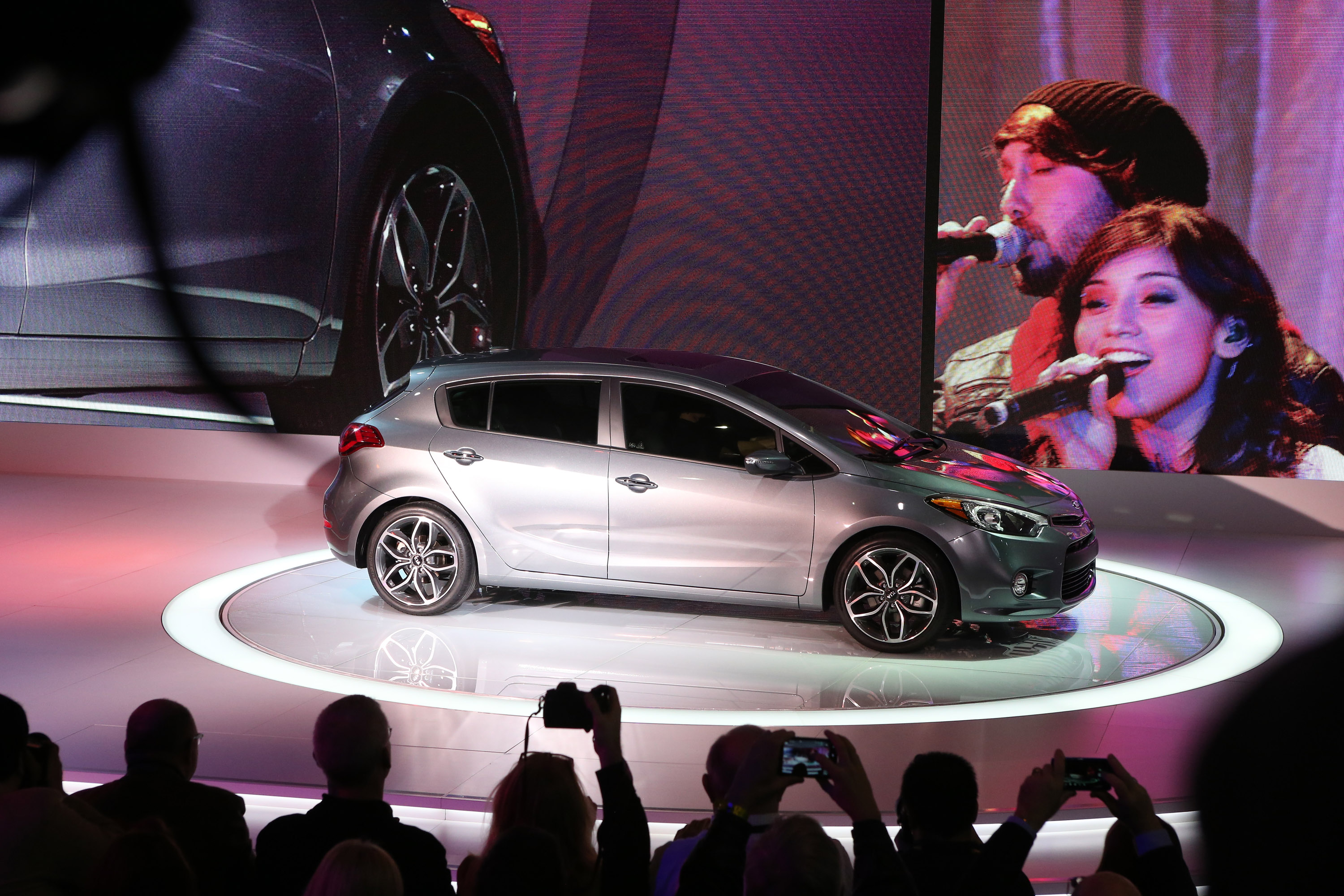 Kia Forte 5-Door photo #17