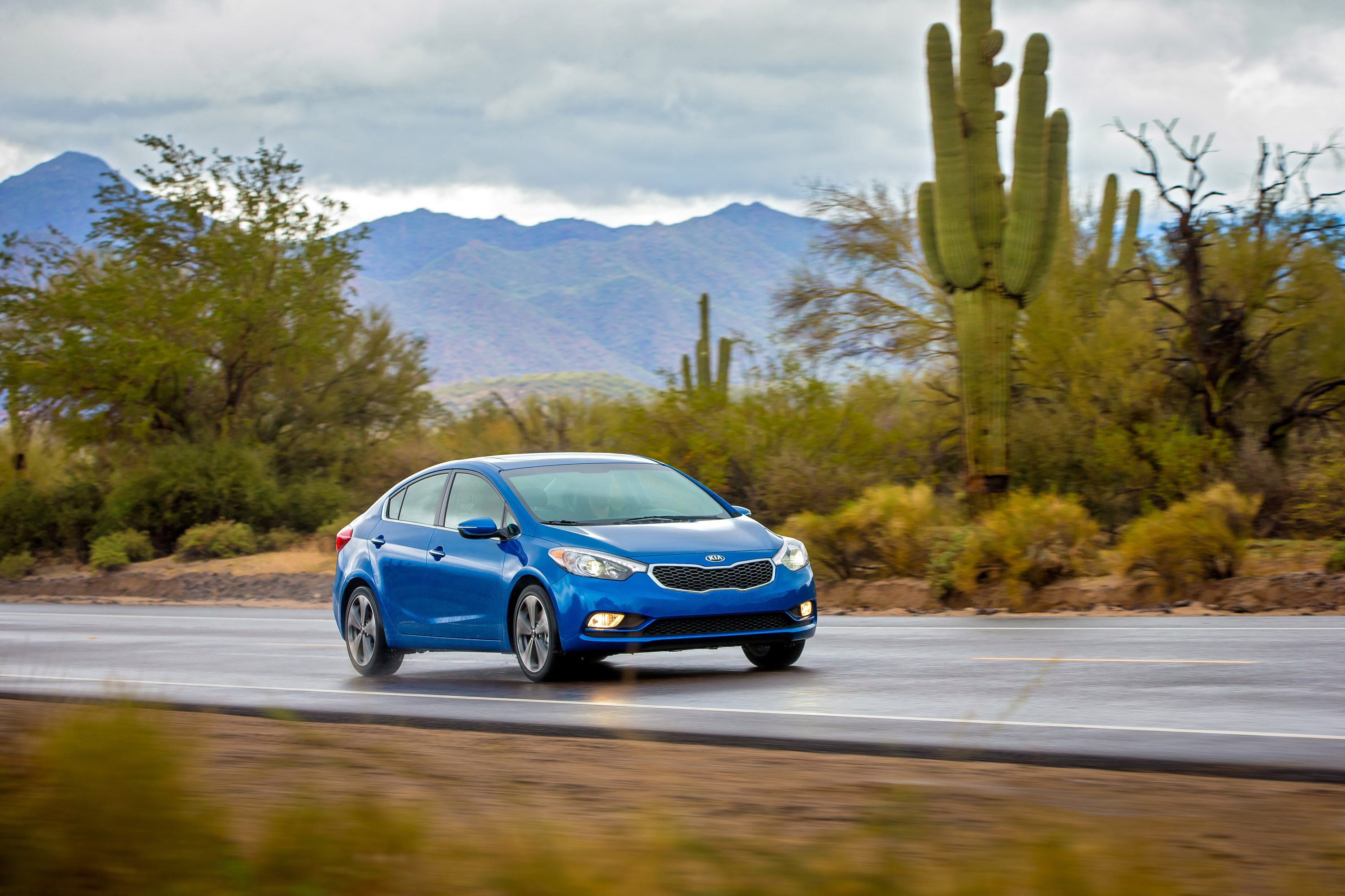 Kia Forte-Cerato-K3 photo #2