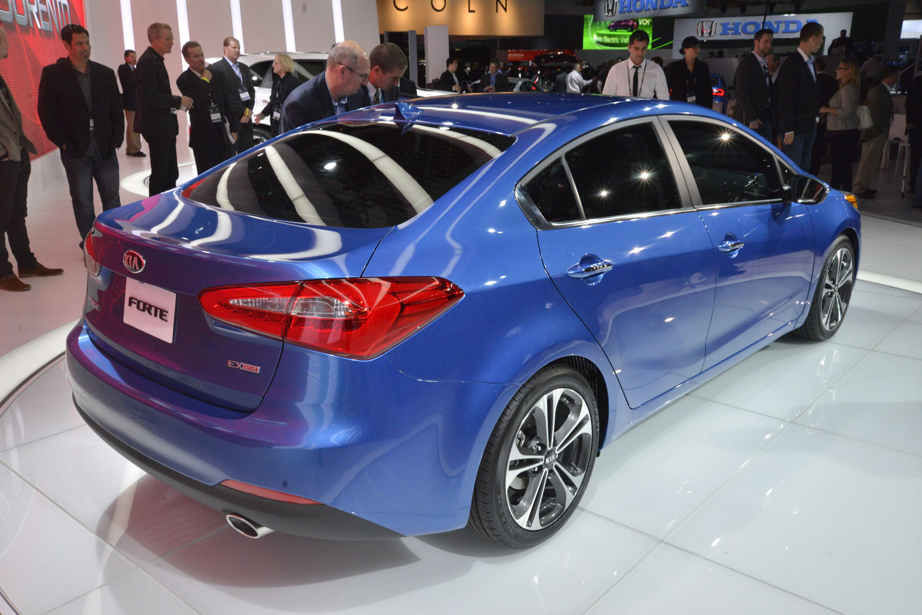 Kia Forte-Cerato-K3 photo #39