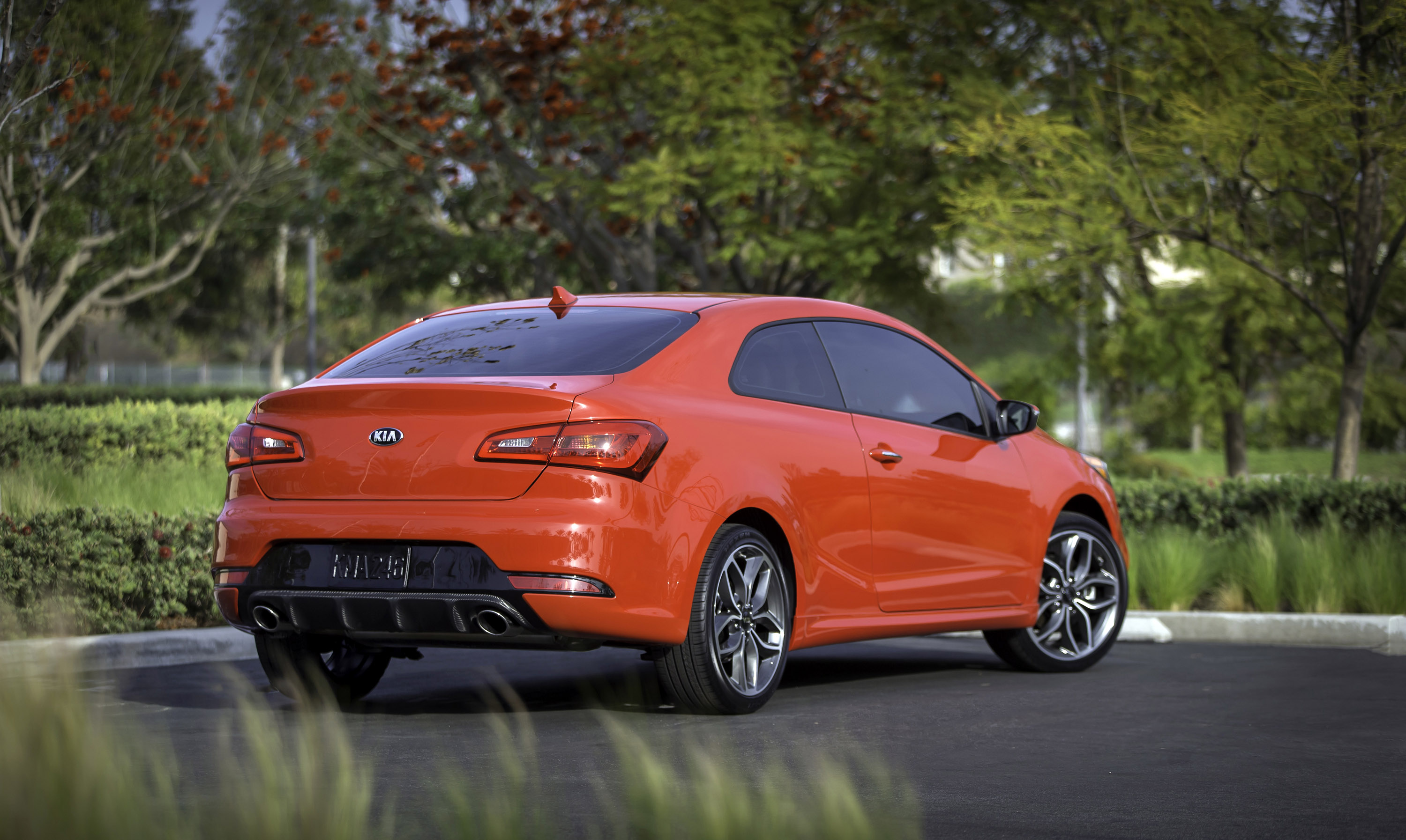 Kia Forte Koup photo #12