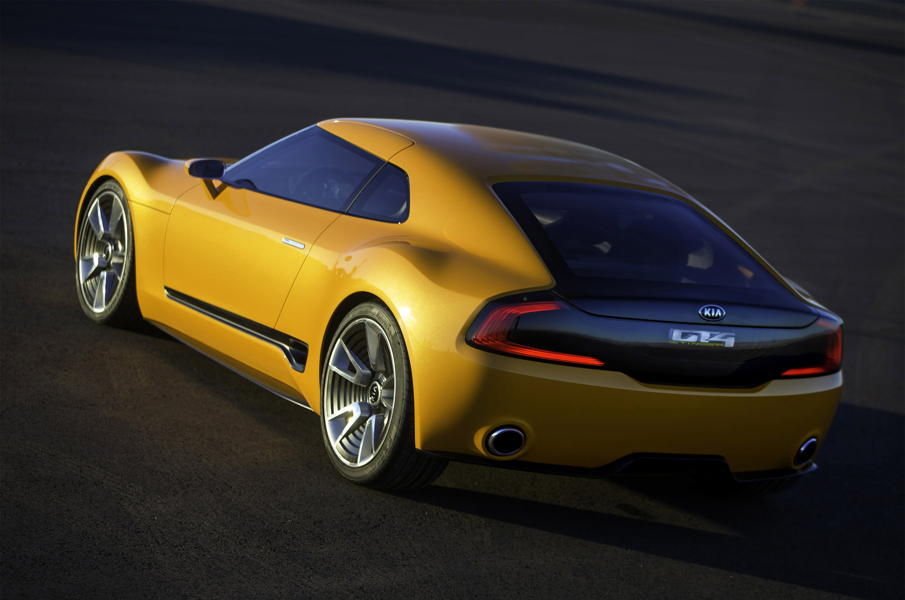 Kia GT4 Stinger Concept photo #10