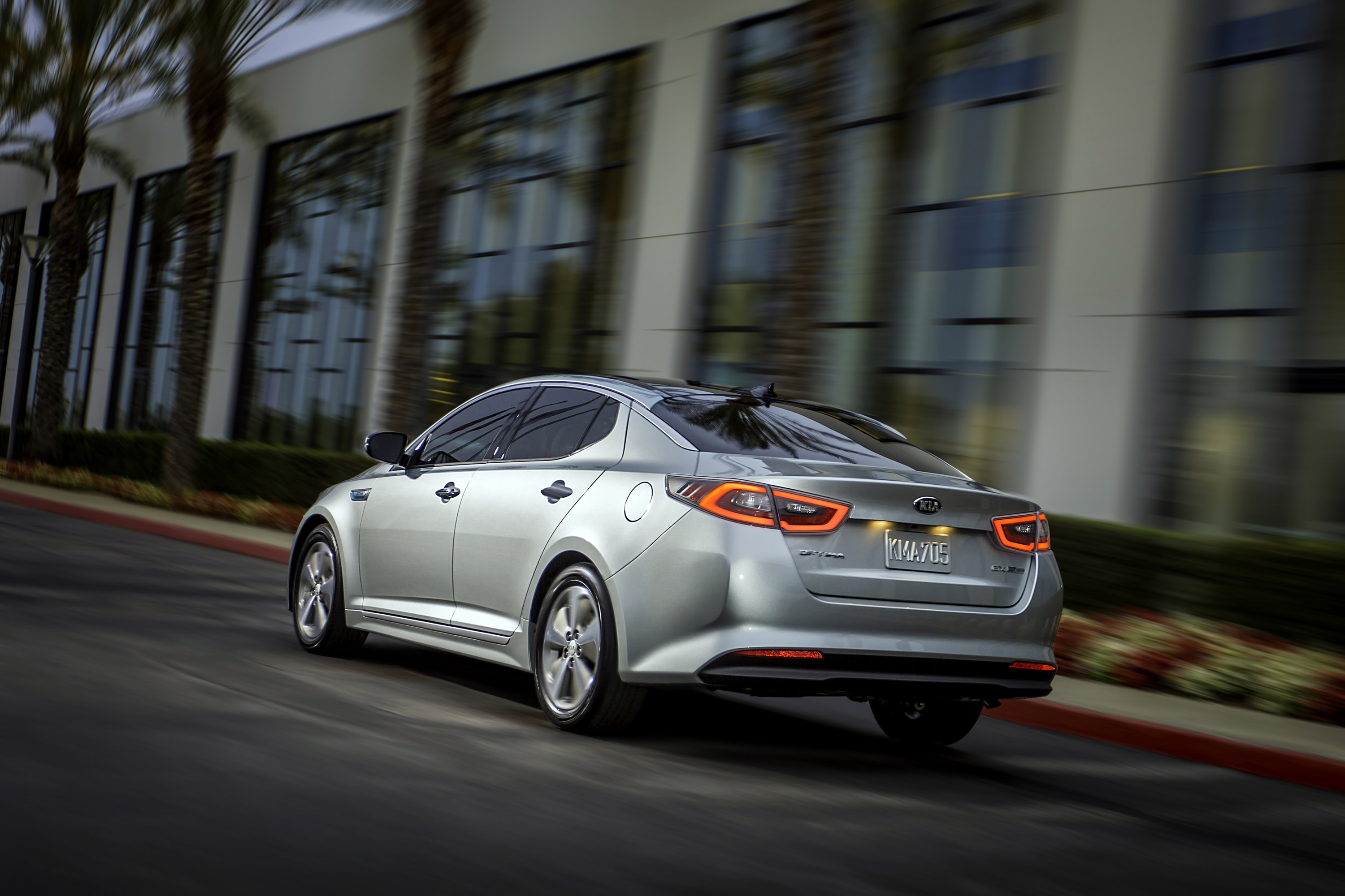 2014 Kia Optima Hybrid - HD Pictures @ carsinvasion.com