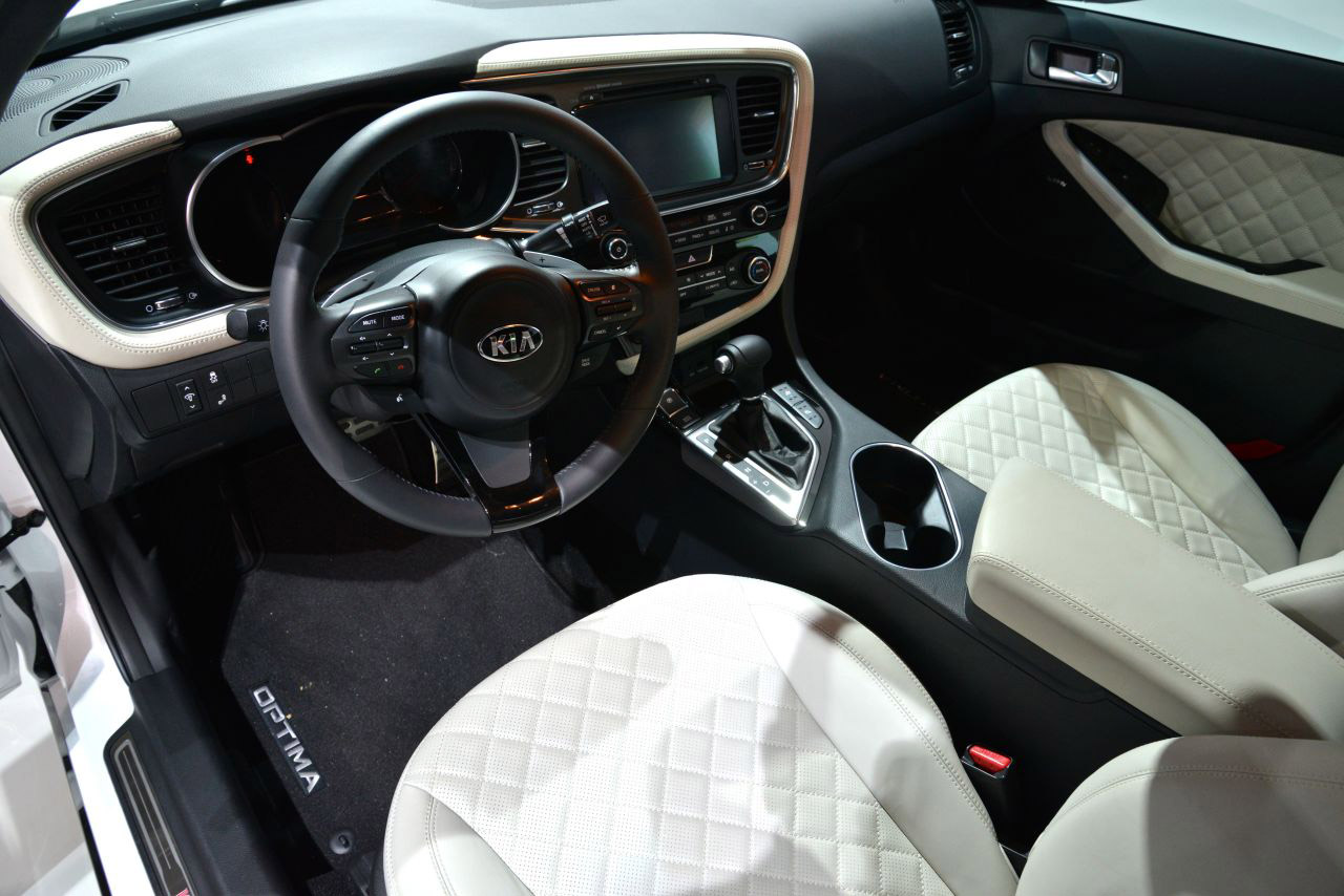 Kia Optima photo #18