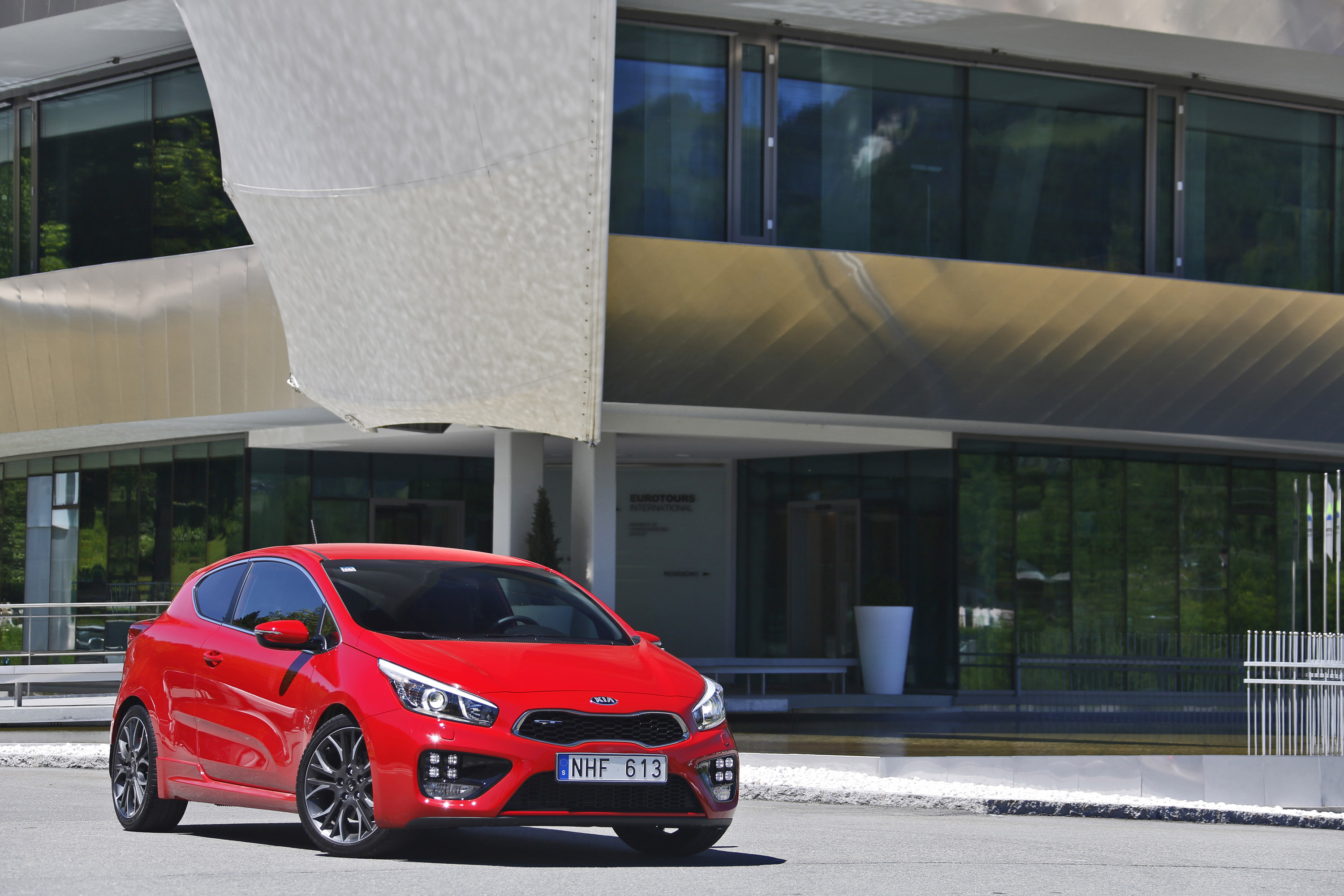 Kia Pro Ceed GT 3-door photo #27