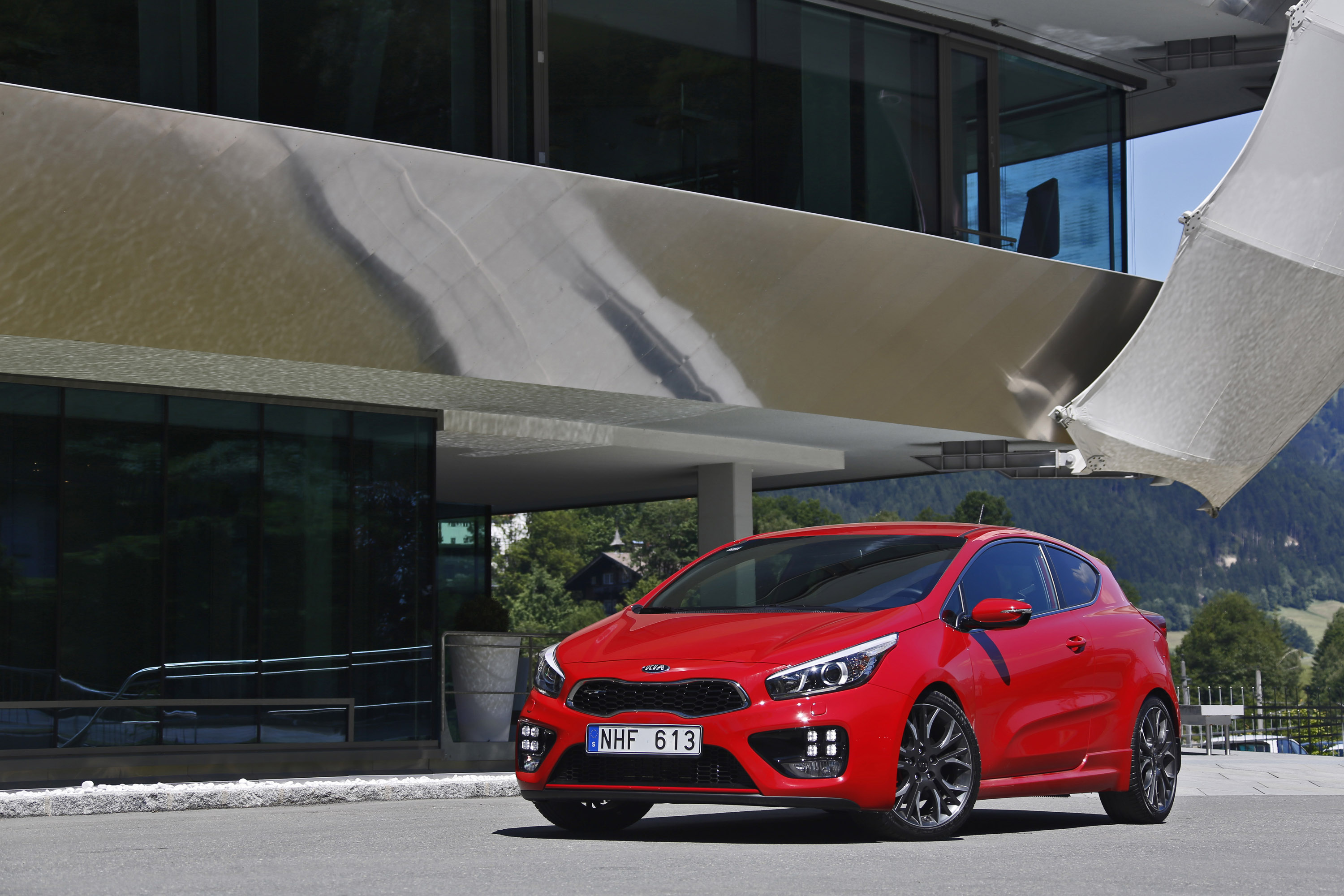 Kia Pro Ceed GT 3-door photo #30