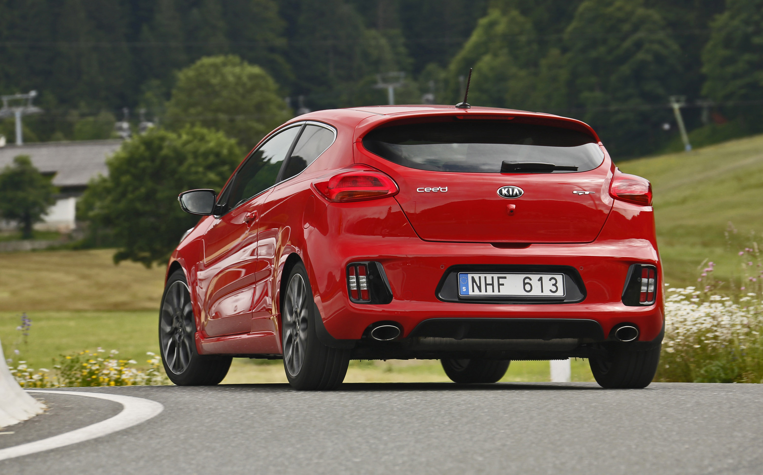 Kia Pro Ceed GT 3-door photo #46