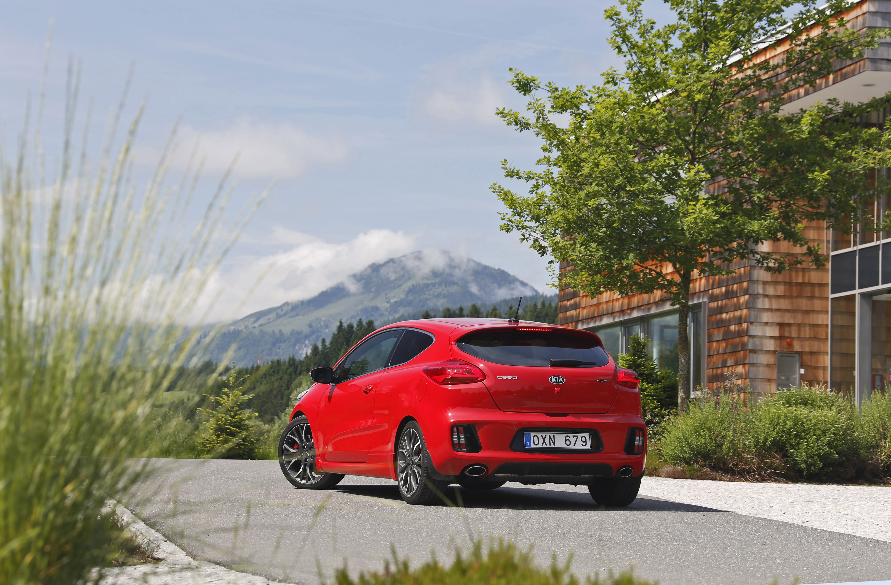 Kia Pro Ceed GT 3-door photo #57