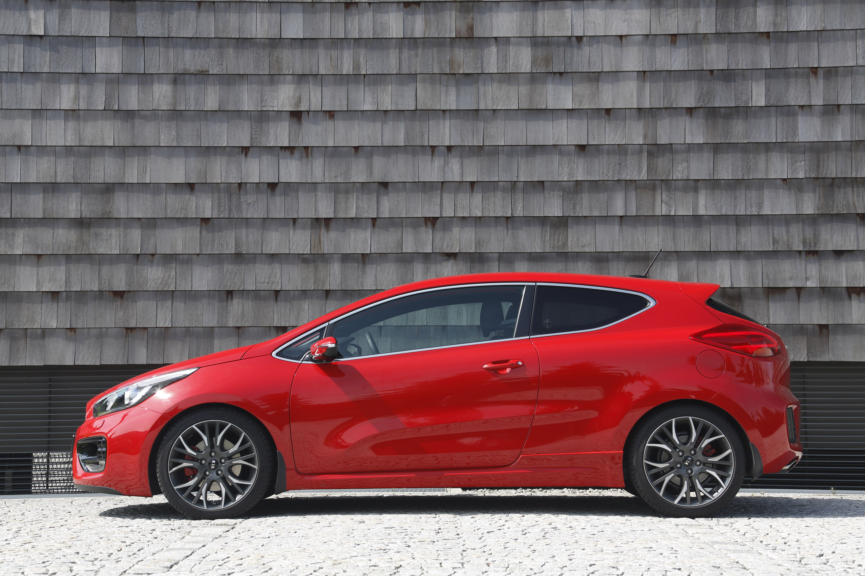 Kia Pro Ceed GT 3-door photo #58