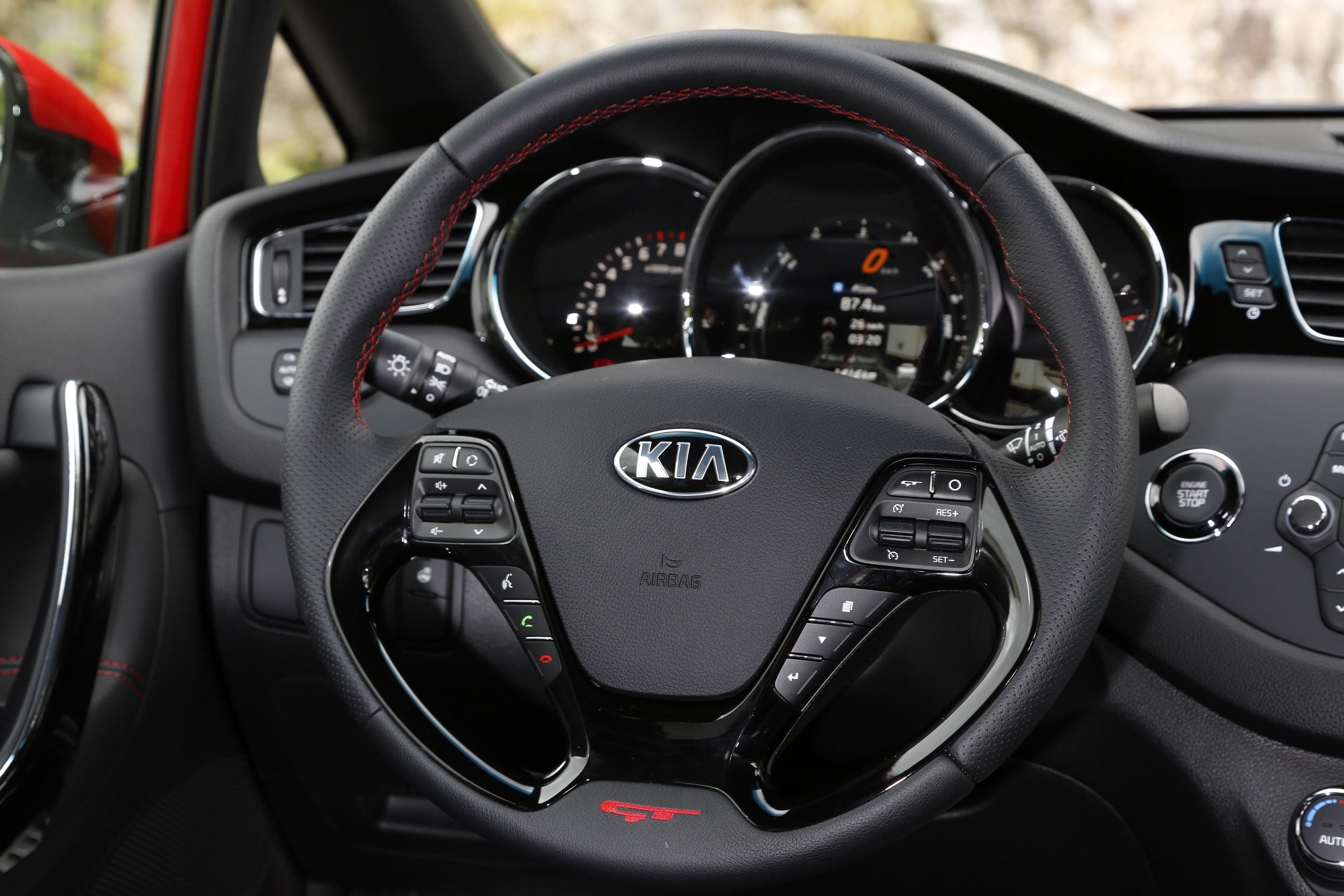 Kia Pro Ceed GT 3-door photo #82