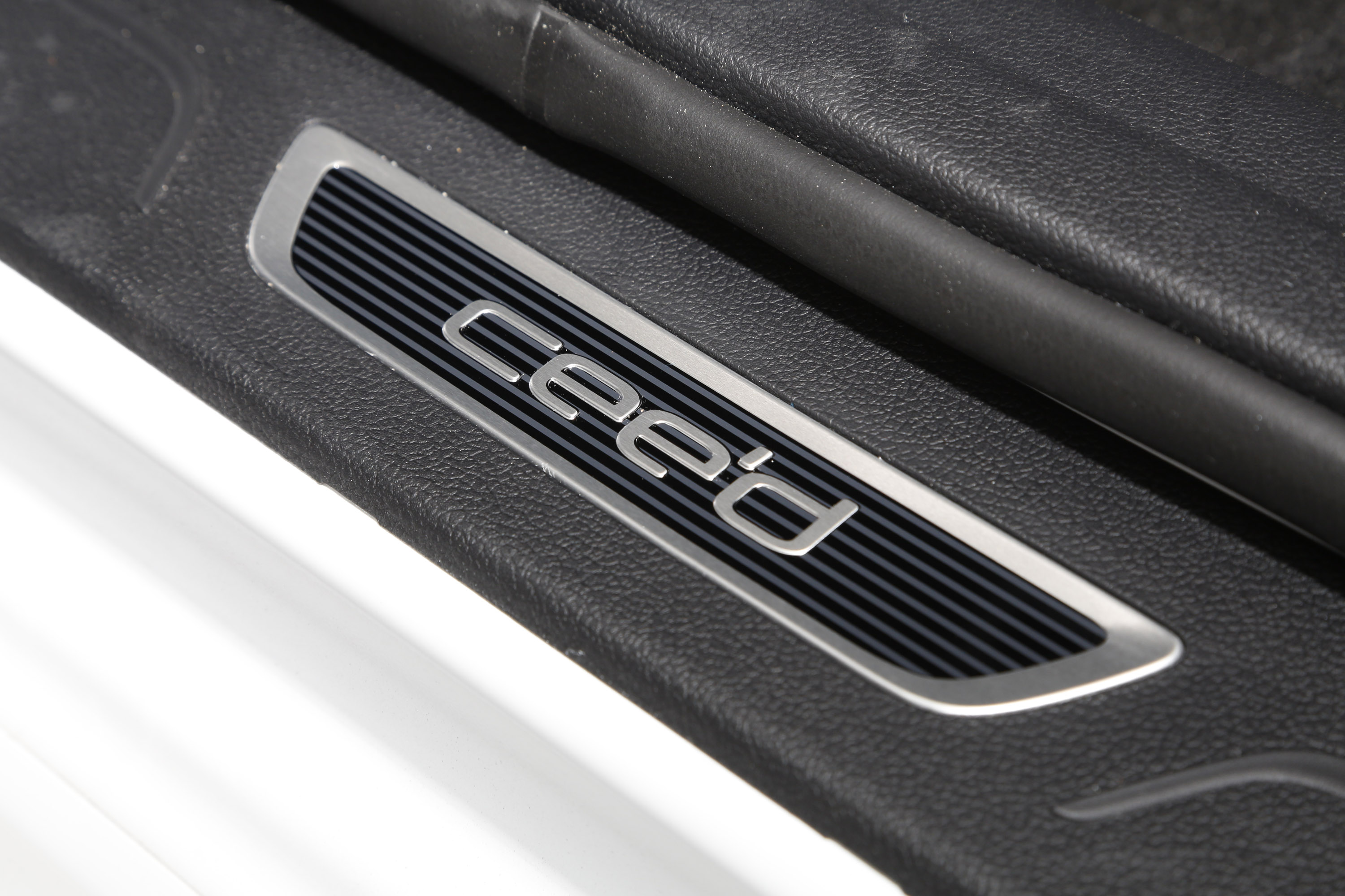 Kia Pro Ceed GT 5-door photo #85