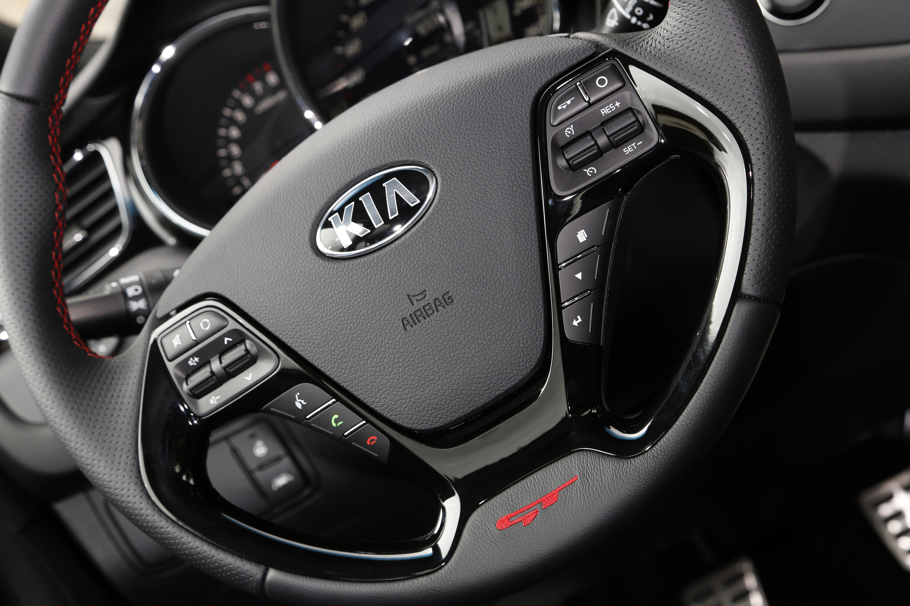 Kia Pro Ceed GT 5-door photo #96