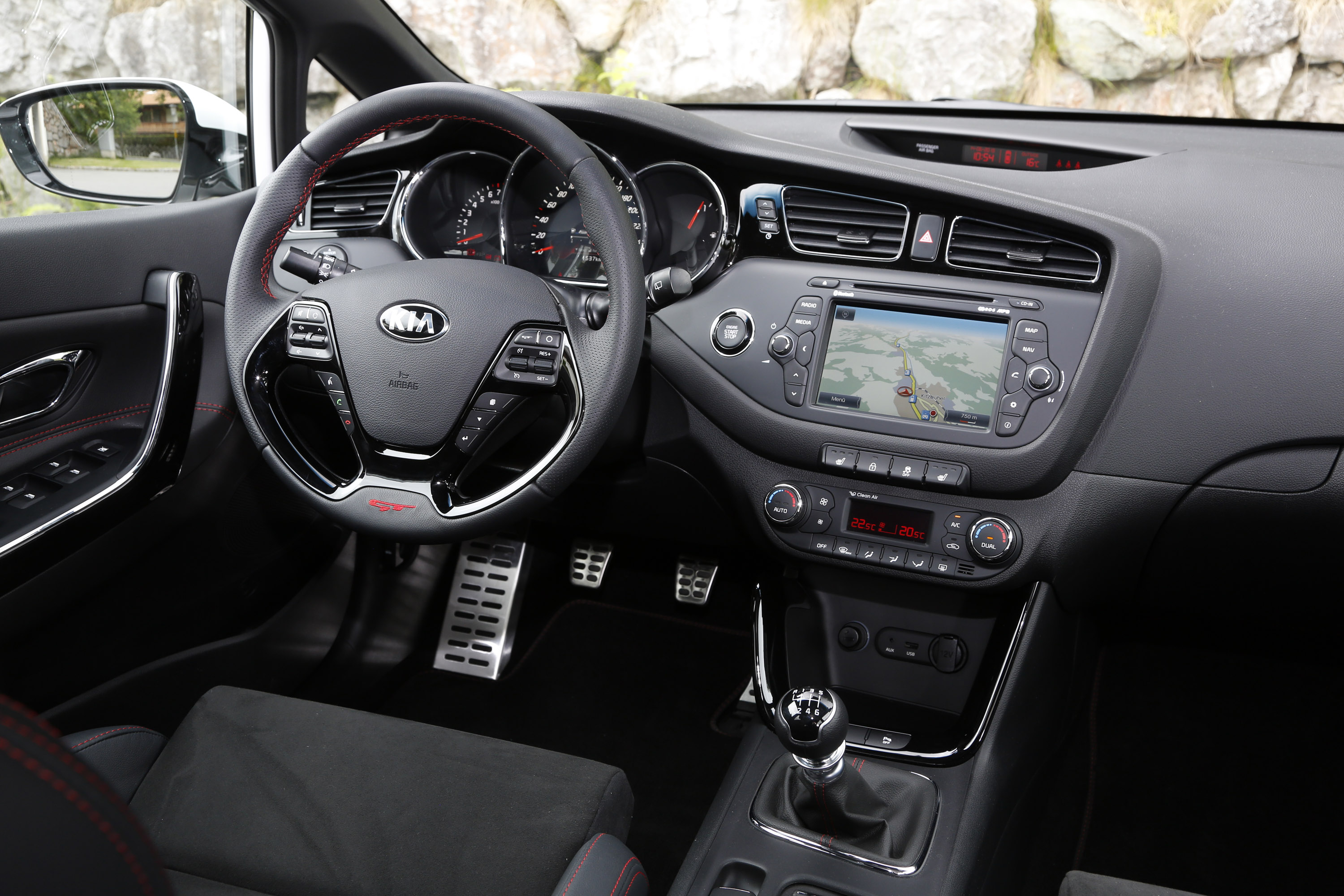 Kia Pro Ceed GT 5-door photo #97