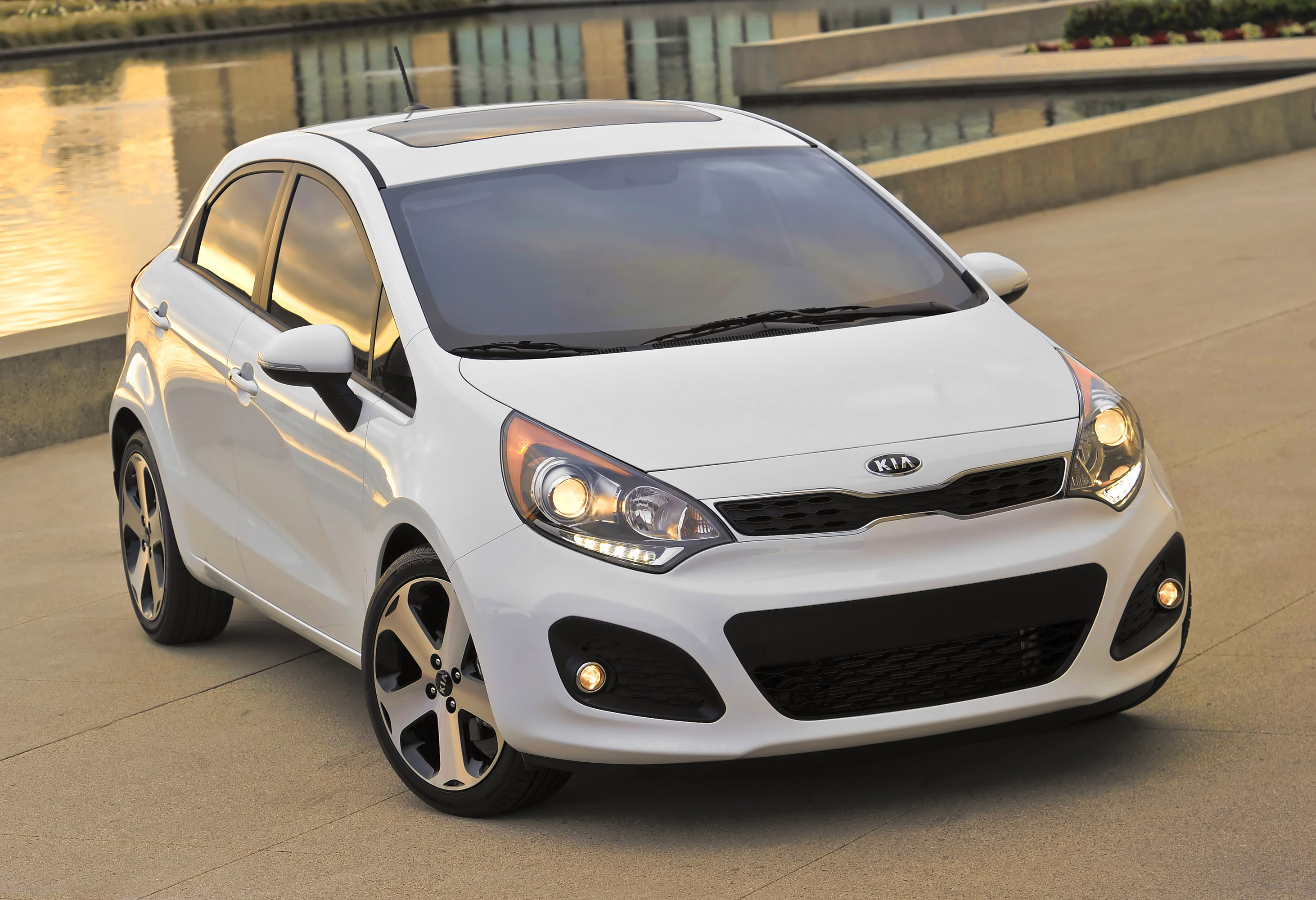 Kia Rio photo #4
